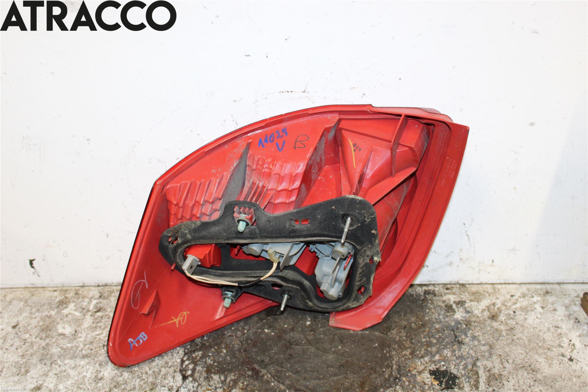 Toyota AURIS 07-09 Baklykt Venstre