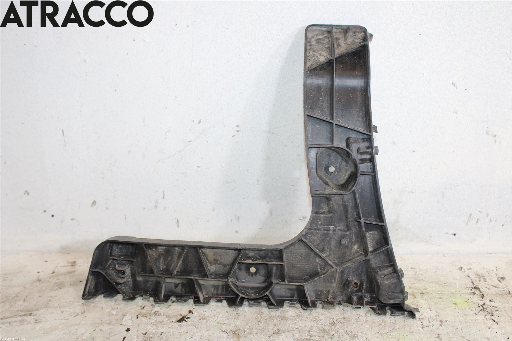 Audi A6 ALLROAD 12-18 Støtfangerfeste Bak Venstre