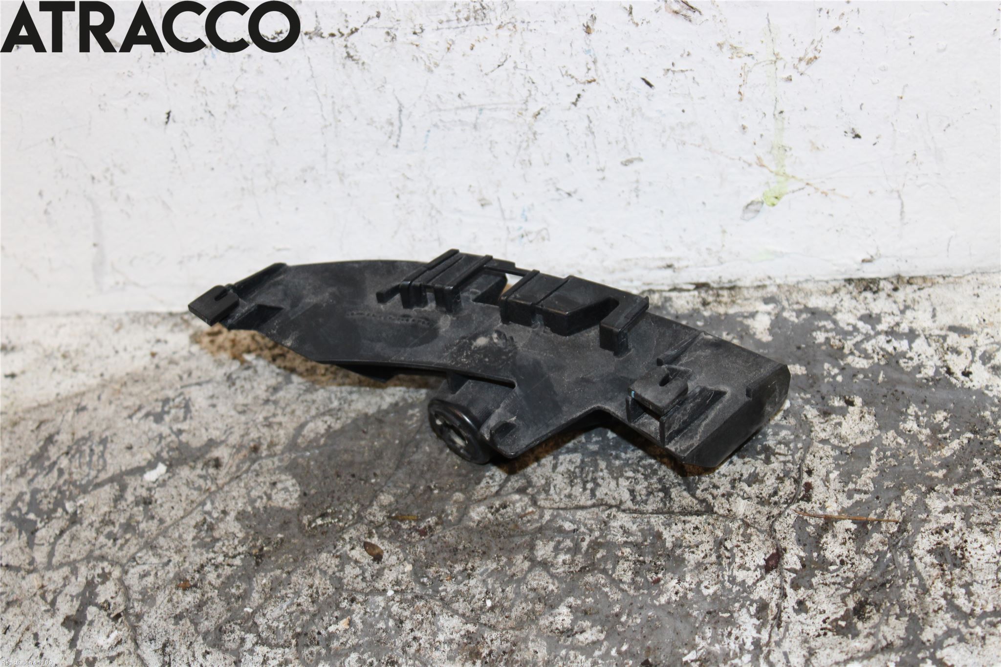 Lexus CT 200h Støtfangerfeste Bak Høyre