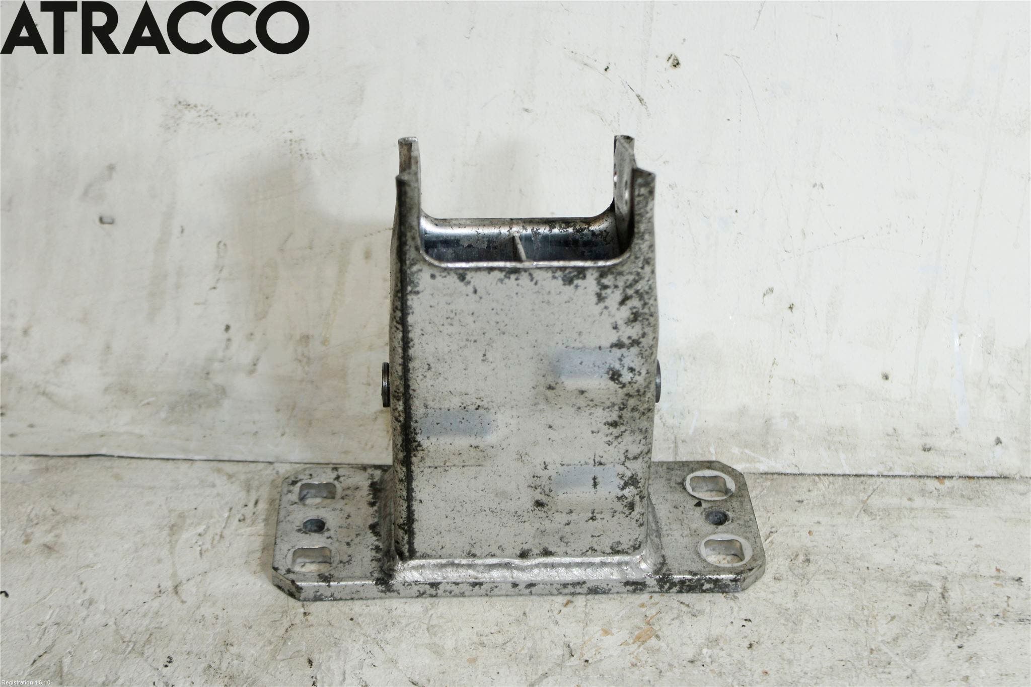 BMW 5 E60/61 Sed/Tou 02-10 Støtfanger Foran Bjelke