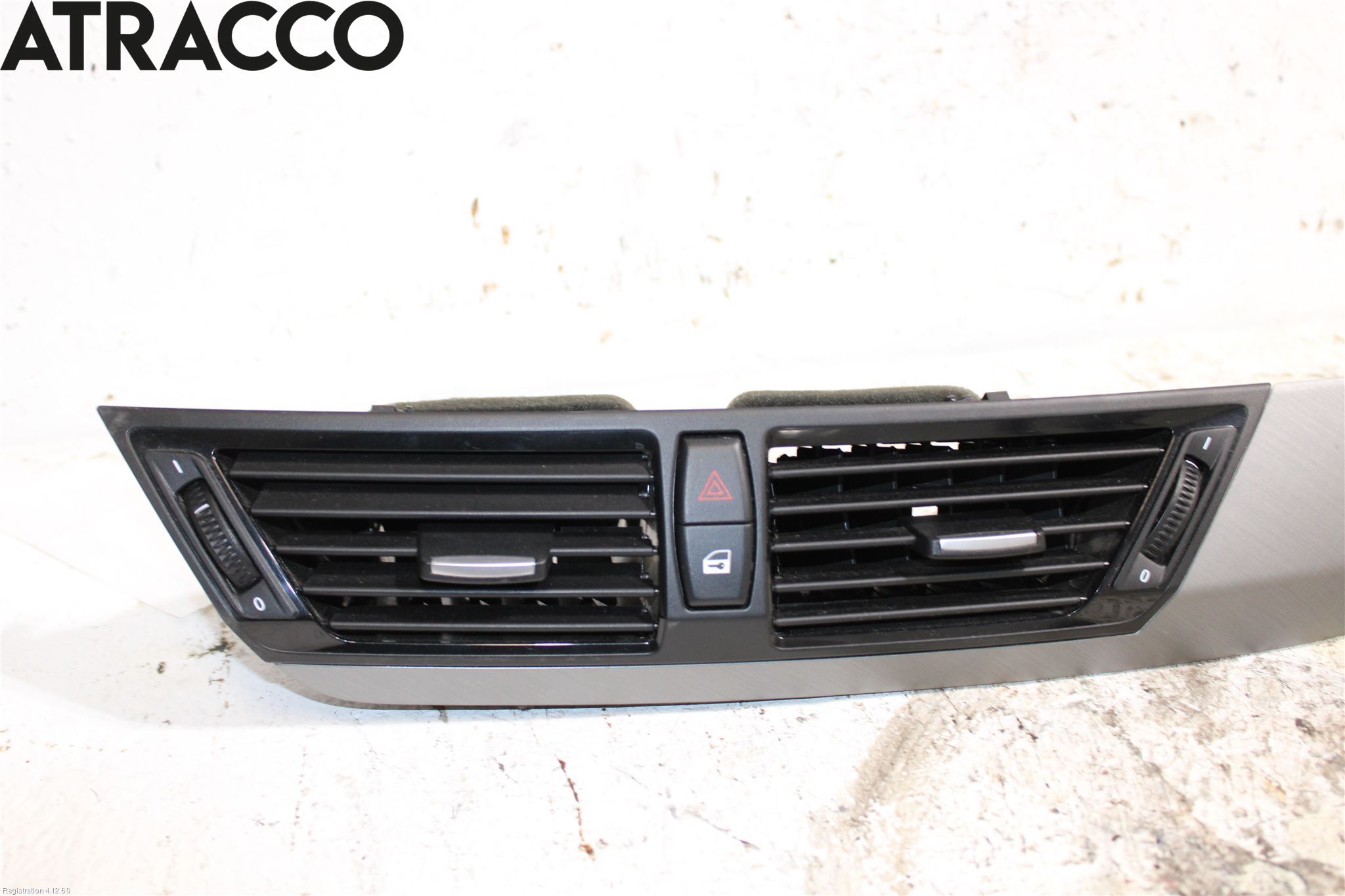 BMW X1 E84 10-15 Dashbord Kanal - Dyse