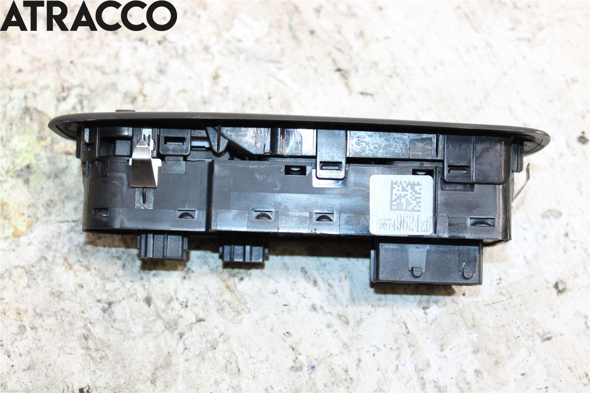 Peugeot 208 12-15 Bryter Vindusheis