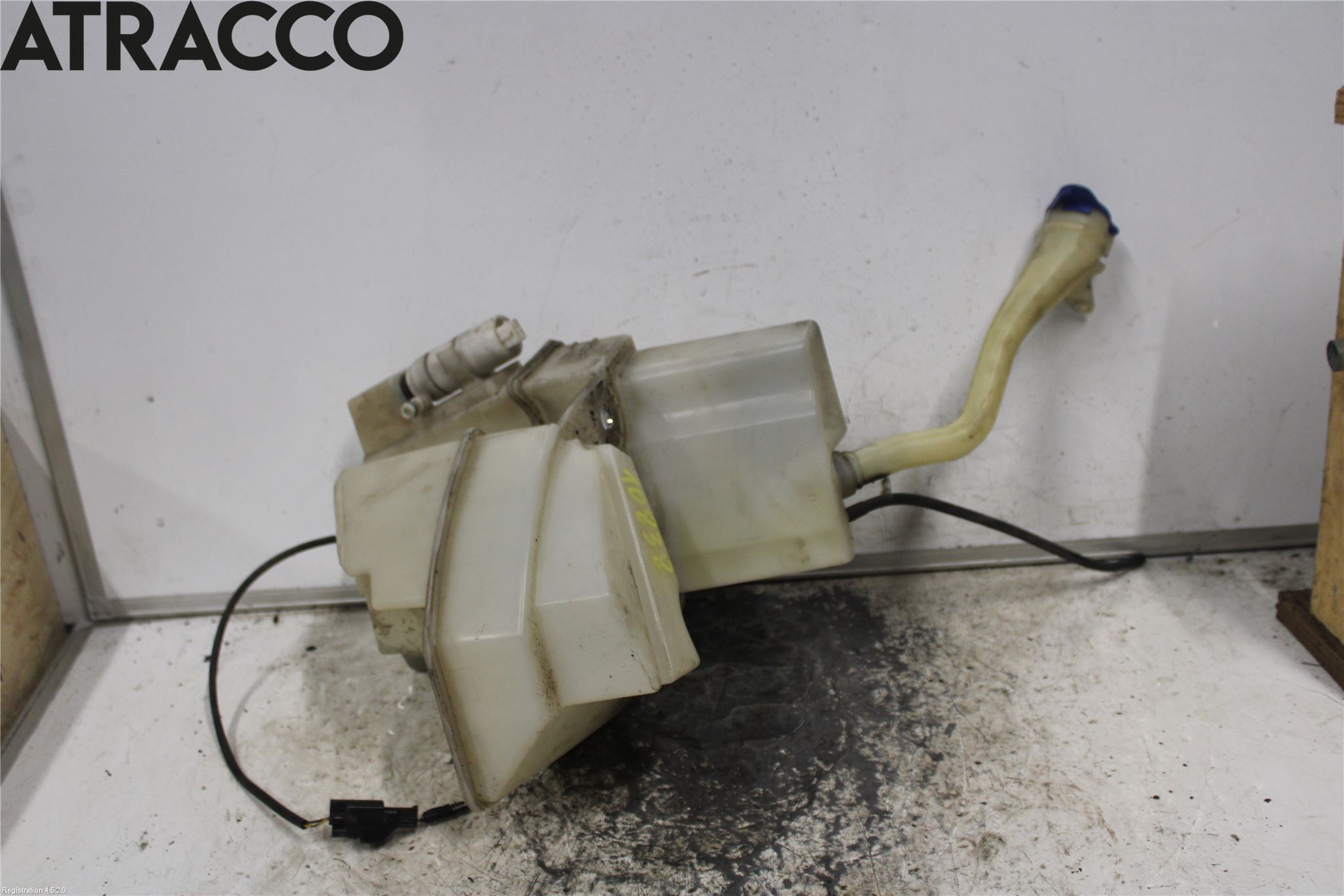 Volvo XC90 03-06 Spylerbeholder Frontrute-Lykte