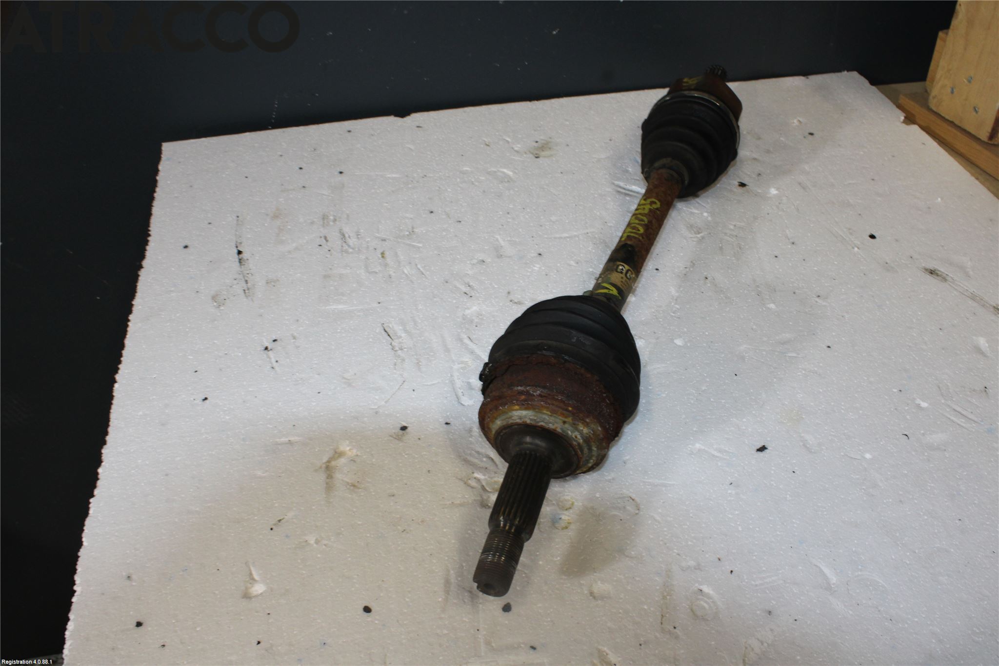 Toyota YARIS XP90 06-11 Drivaksel Foran Kompl Venstre