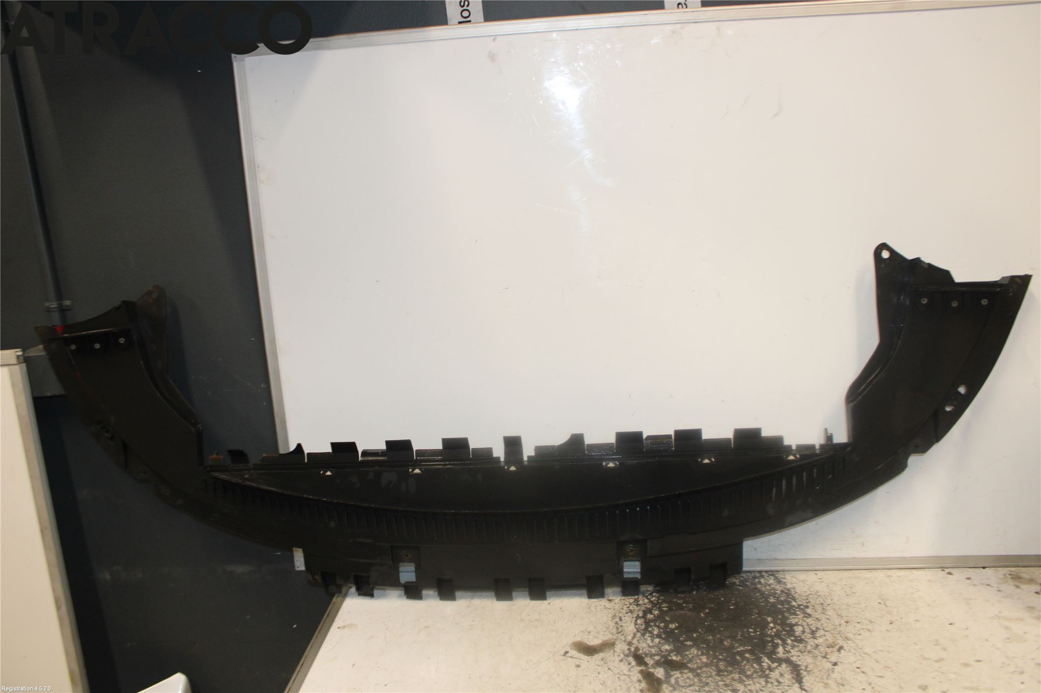 Volvo V50 08-12 Støtfanger Foran Midt Del