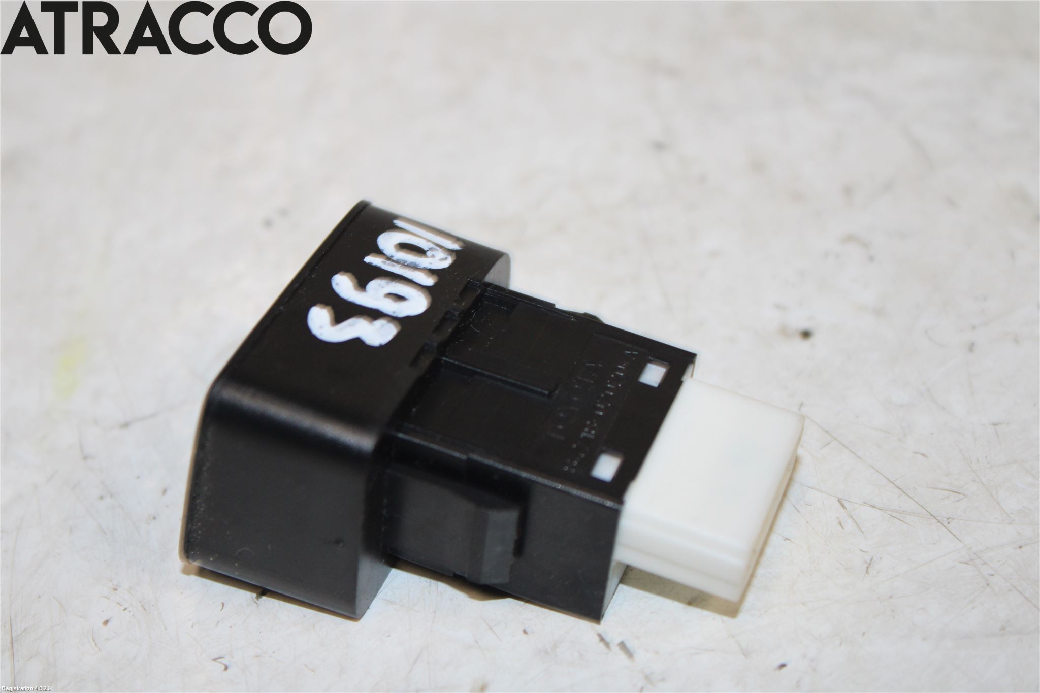 Toyota AURIS 13-19 Bryter Parkeringsbrems