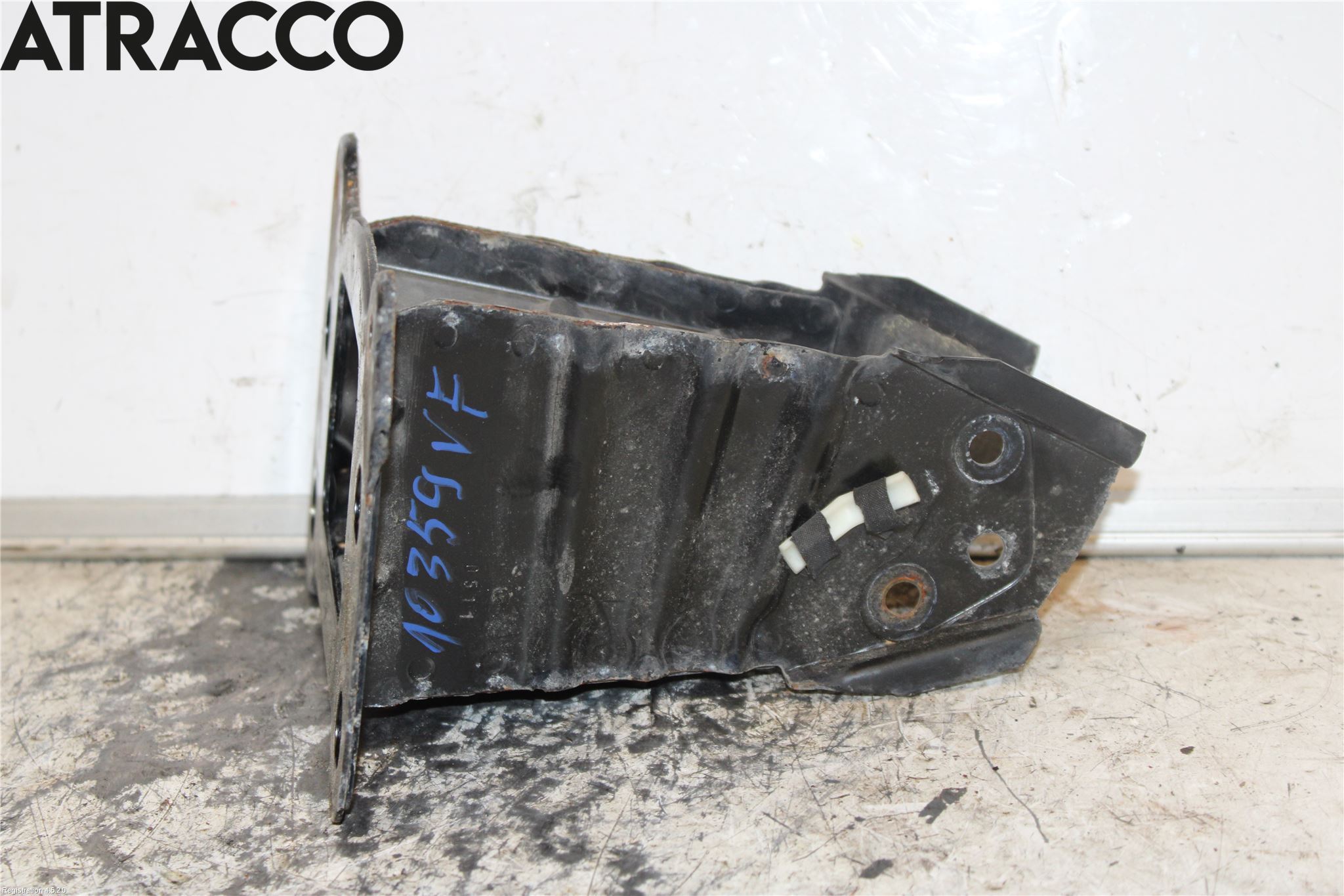 Audi A3/S3 05-13 Støtfanger Foran Feste