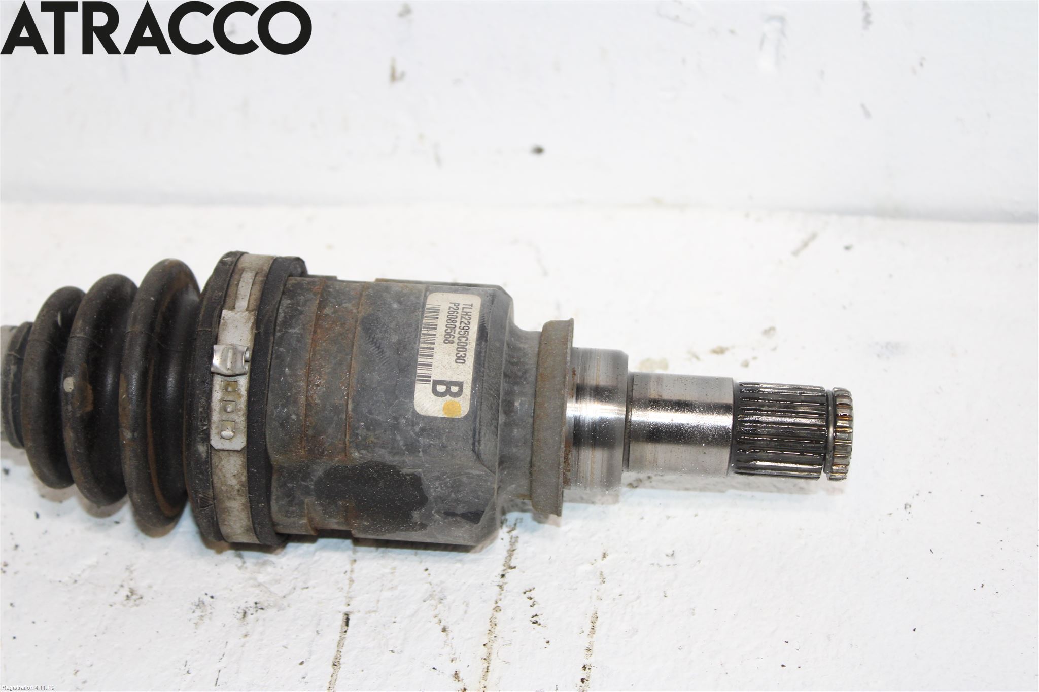 Toyota YARIS P1 03-05 Drivaksel Foran Kompl Venstre