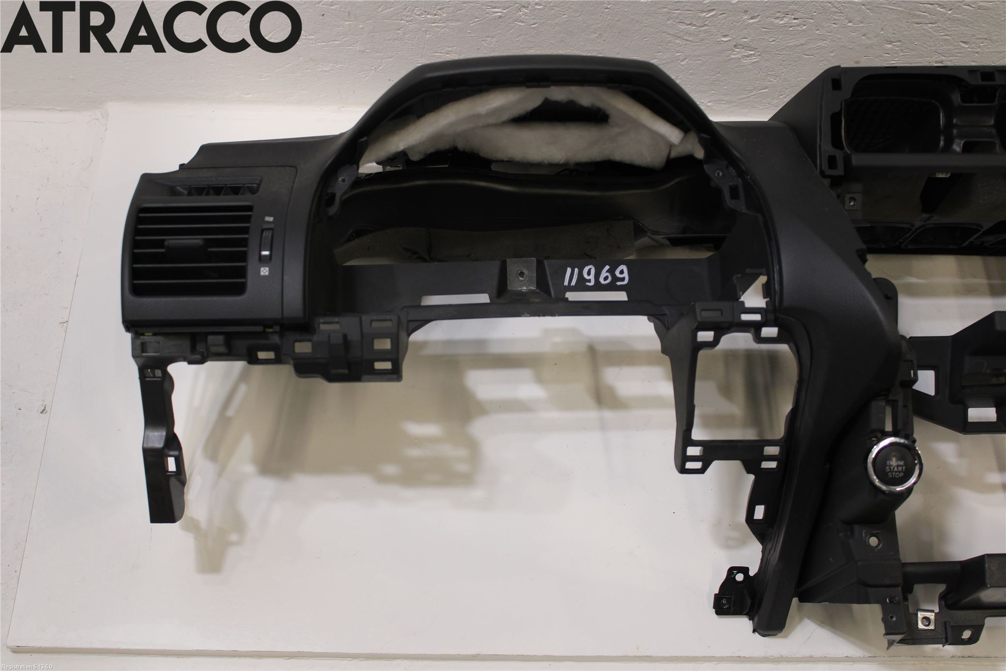 Toyota LANDCRUISER J150 10-23 Dashbord