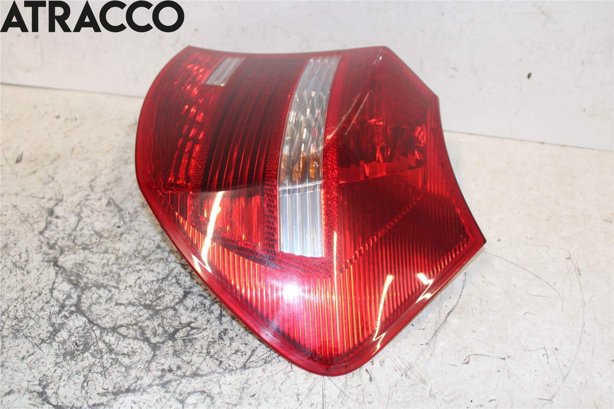 BMW 1 E87/81 5D/3D 03-11 Baklykt Venstre