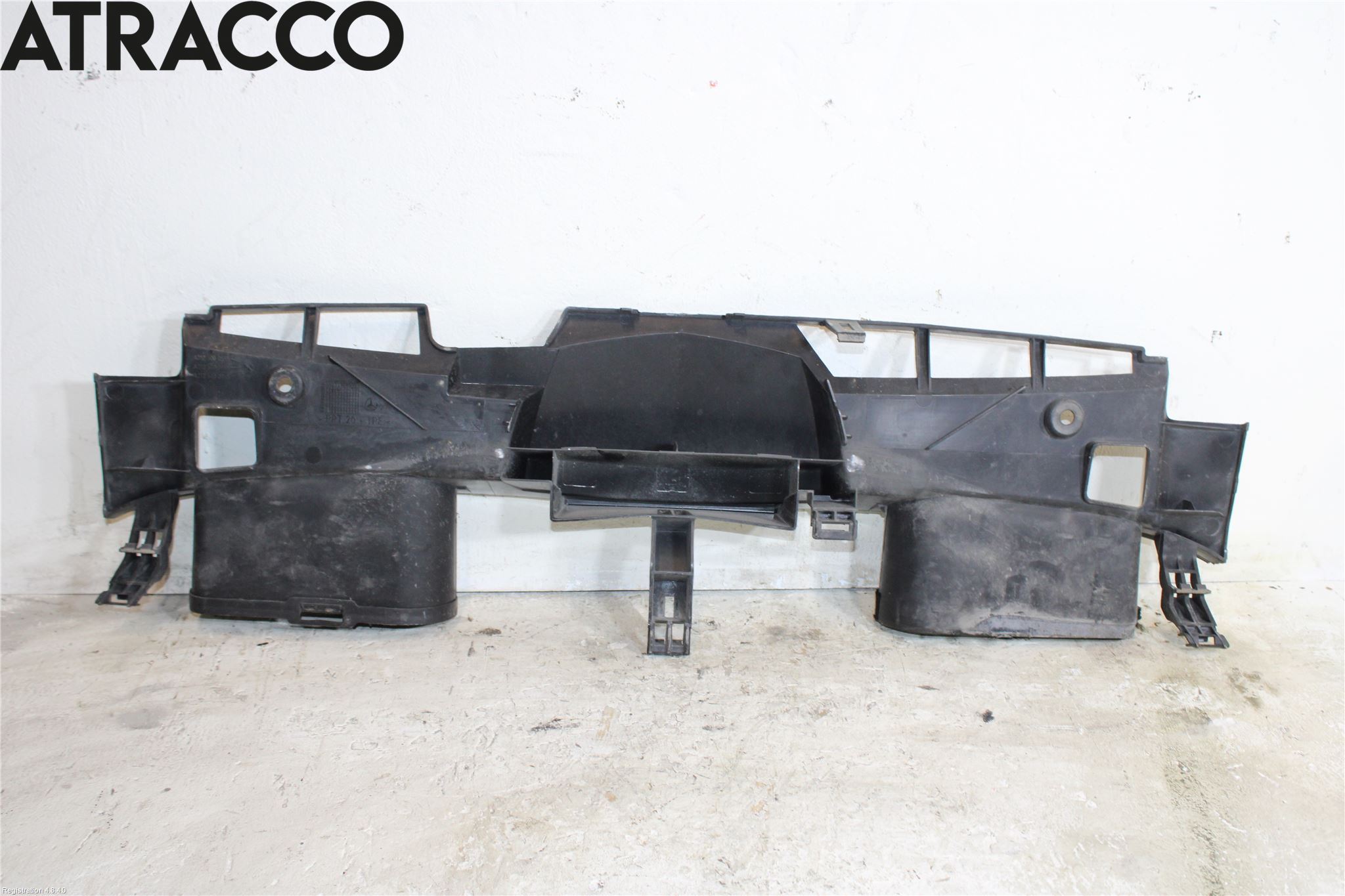 Mercedes-Benz MB E-KLASS (W212) 09-16 Luftstyring Front