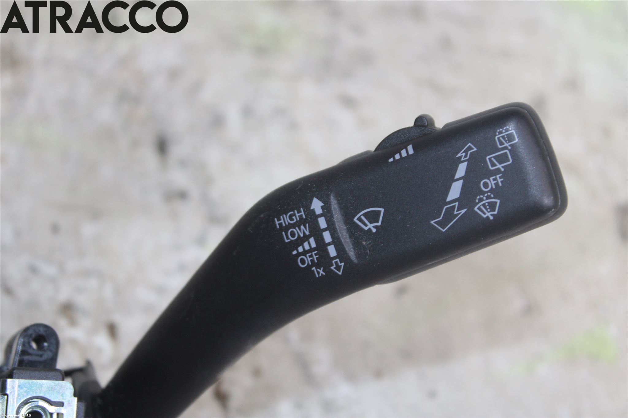 Volkswagen VW TOURAN 10-15 Bryter Ratt Kombi H Og V