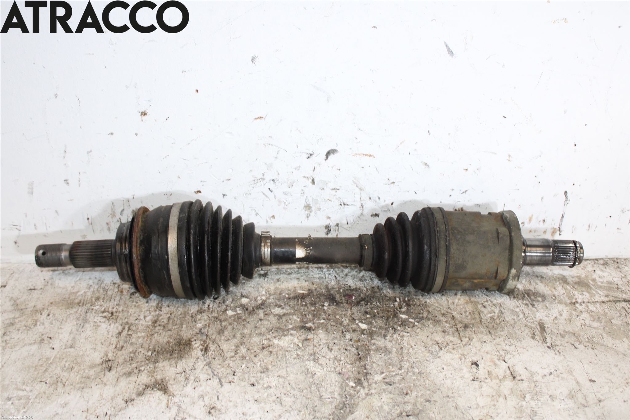 Toyota HILUX 16- Drivaksel Foran Kompl Høyre