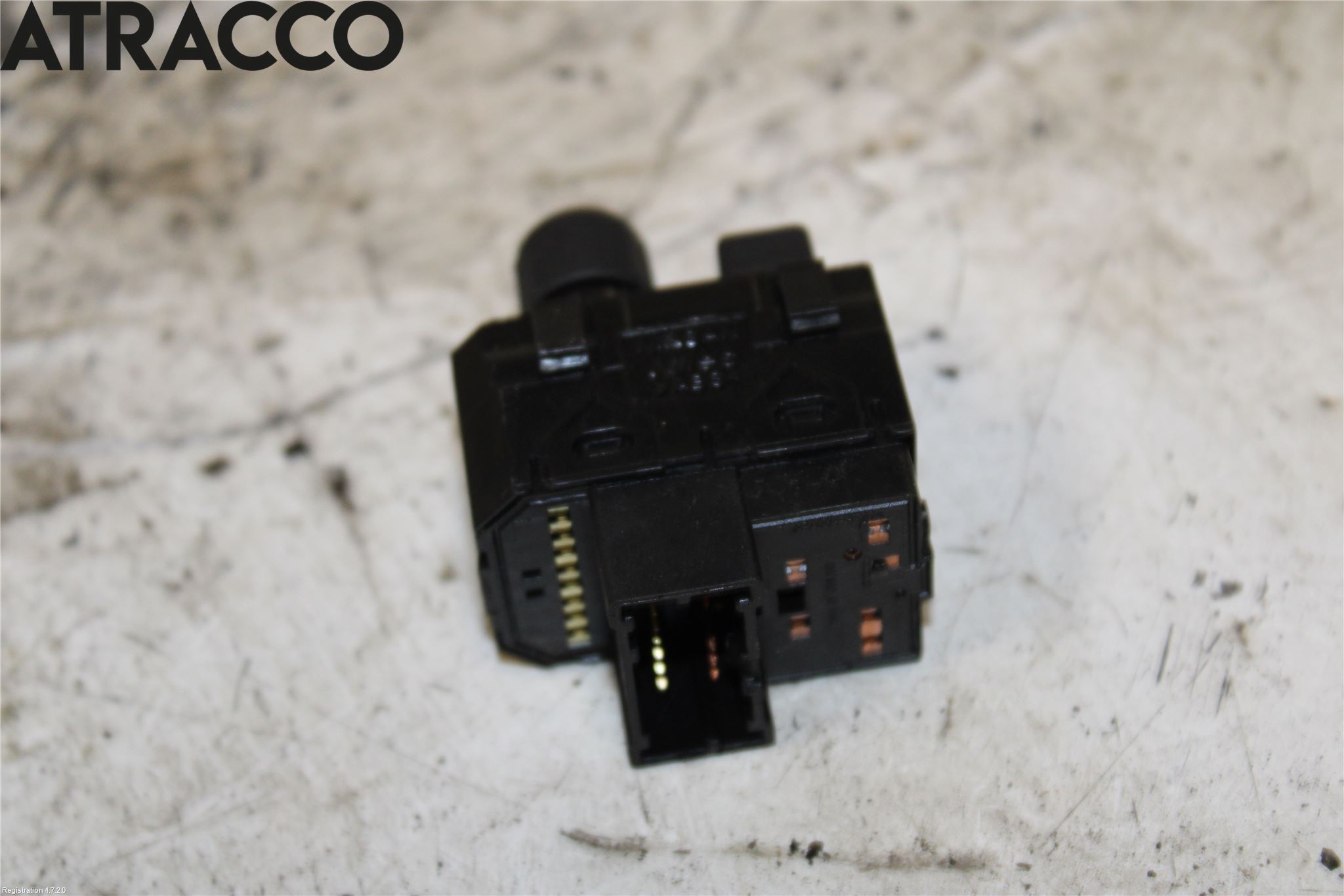 Nissan NAVARA, TREK-1 17-21 Bryter Speil