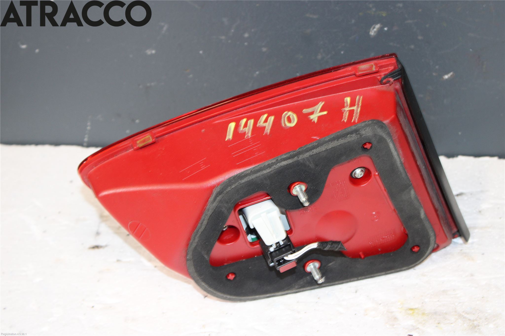 Volkswagen VW PASSAT 11-14 Baklykt Høyre  På Luke(Indre)