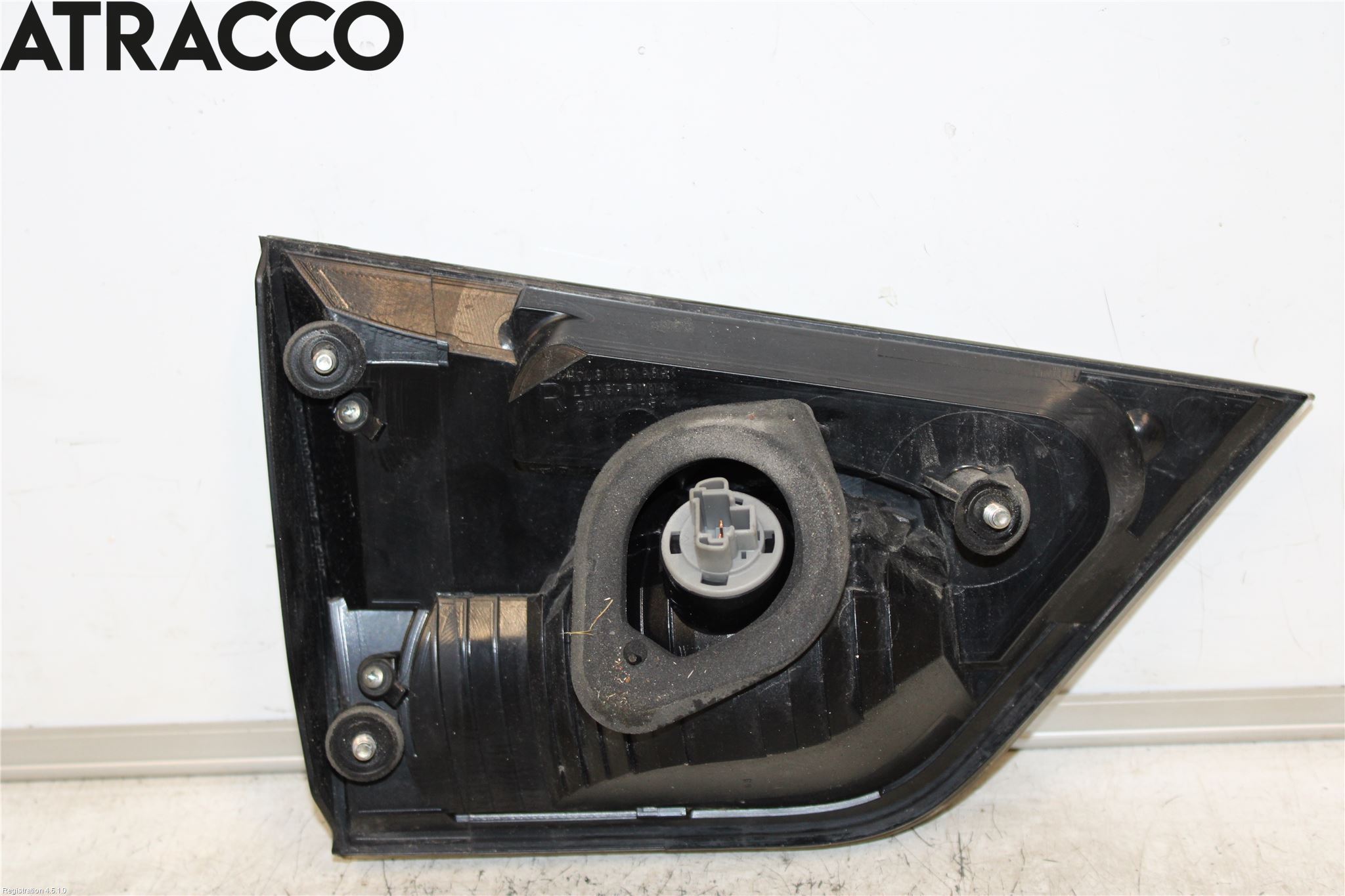 Mitsubishi OUTLANDER 07-12 Baklykt Høyre  På Luke(Indre)