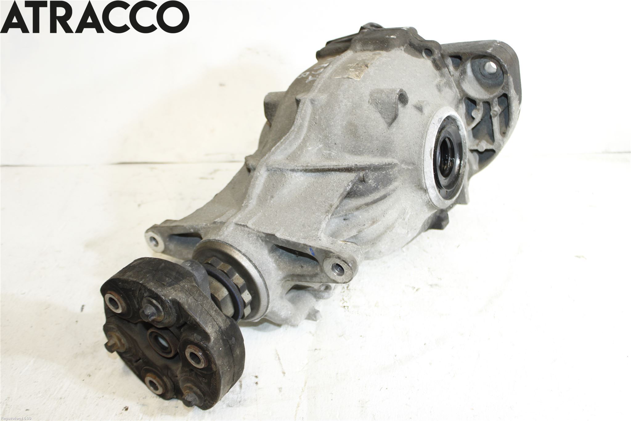 BMW 5 F10/F11/F18 09-17 Bakaksel Kardang Bak -Diff