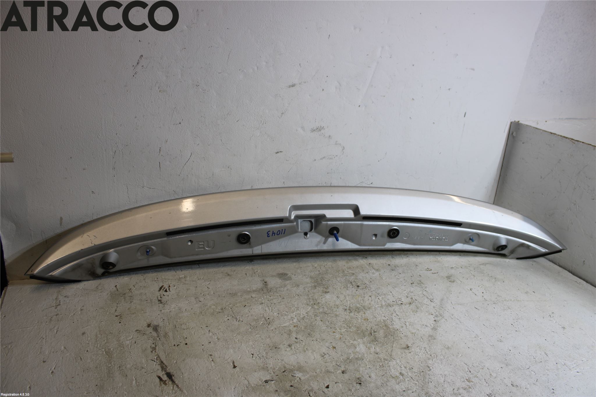 Toyota URBAN CRUISER Spoiler Bak