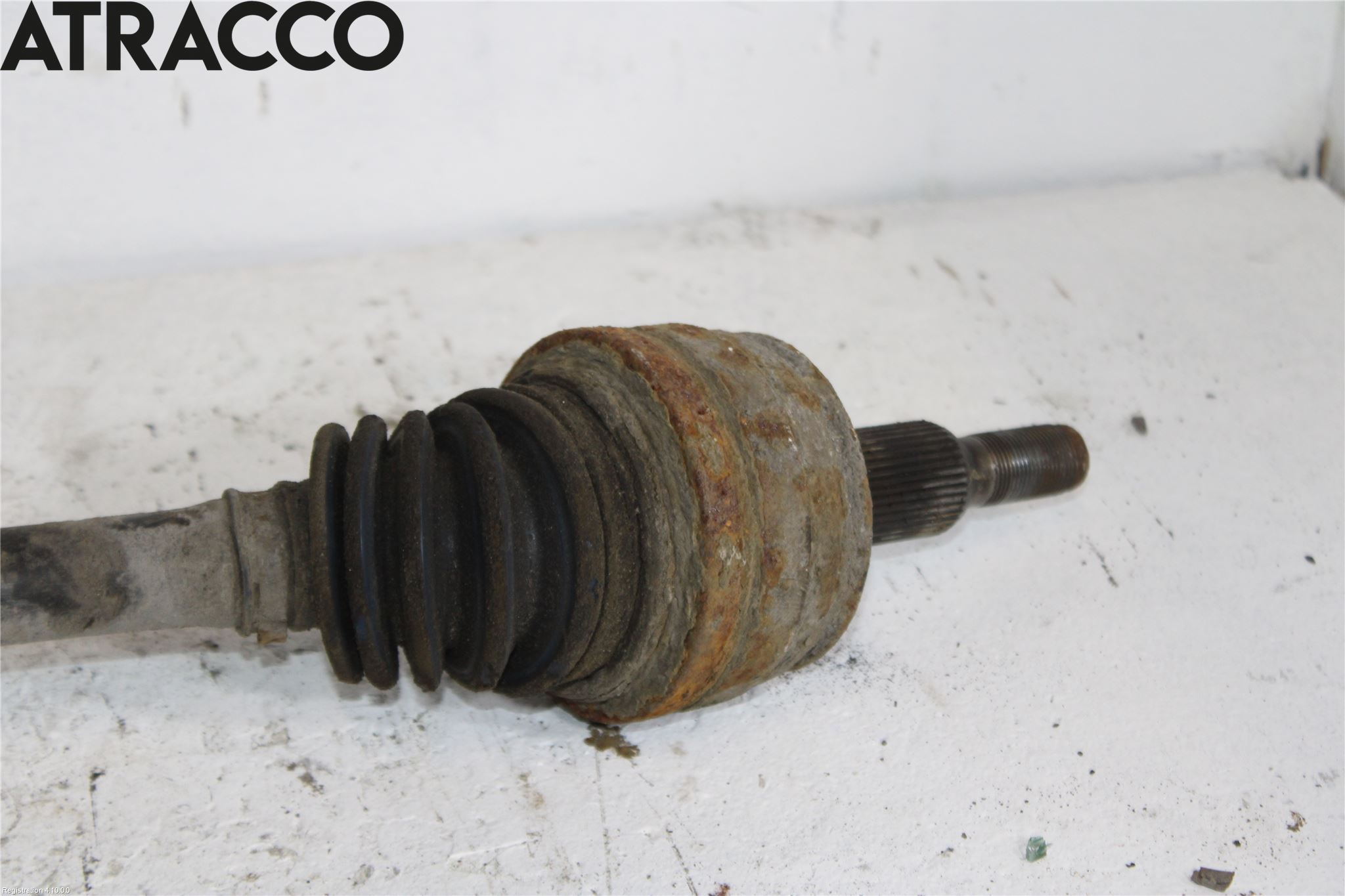 Volkswagen VW TRANSP/CARAVELLE (T5) 04-15 Drivaksel Bak Kompl Venstre
