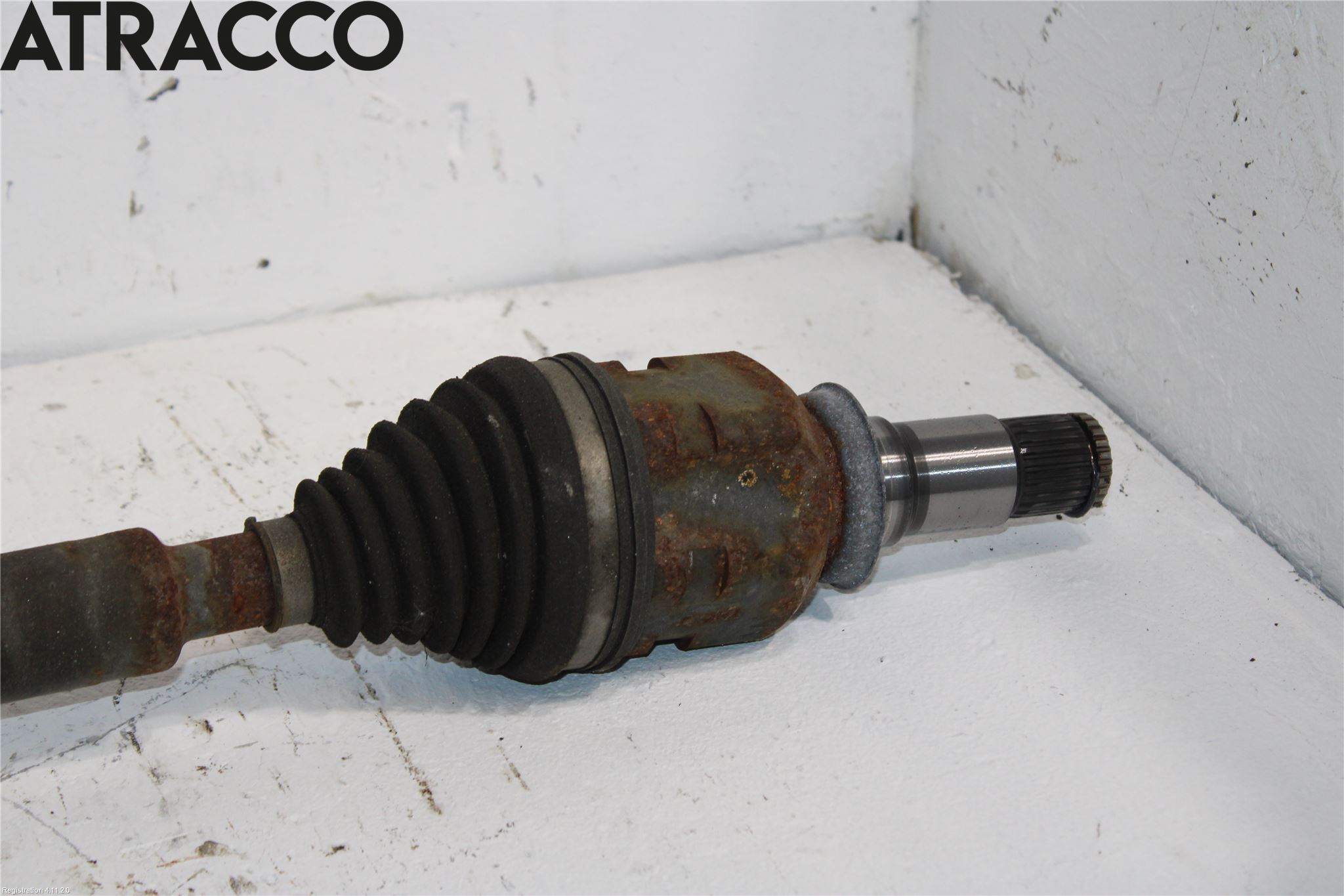 Lexus CT 200h Drivaksel Foran Kompl Høyre