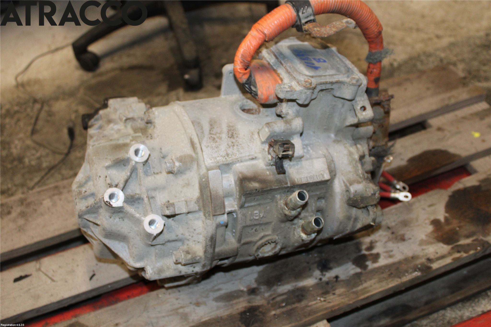 Mitsubishi OUTLANDER 13-21 Navgir Elektrisk