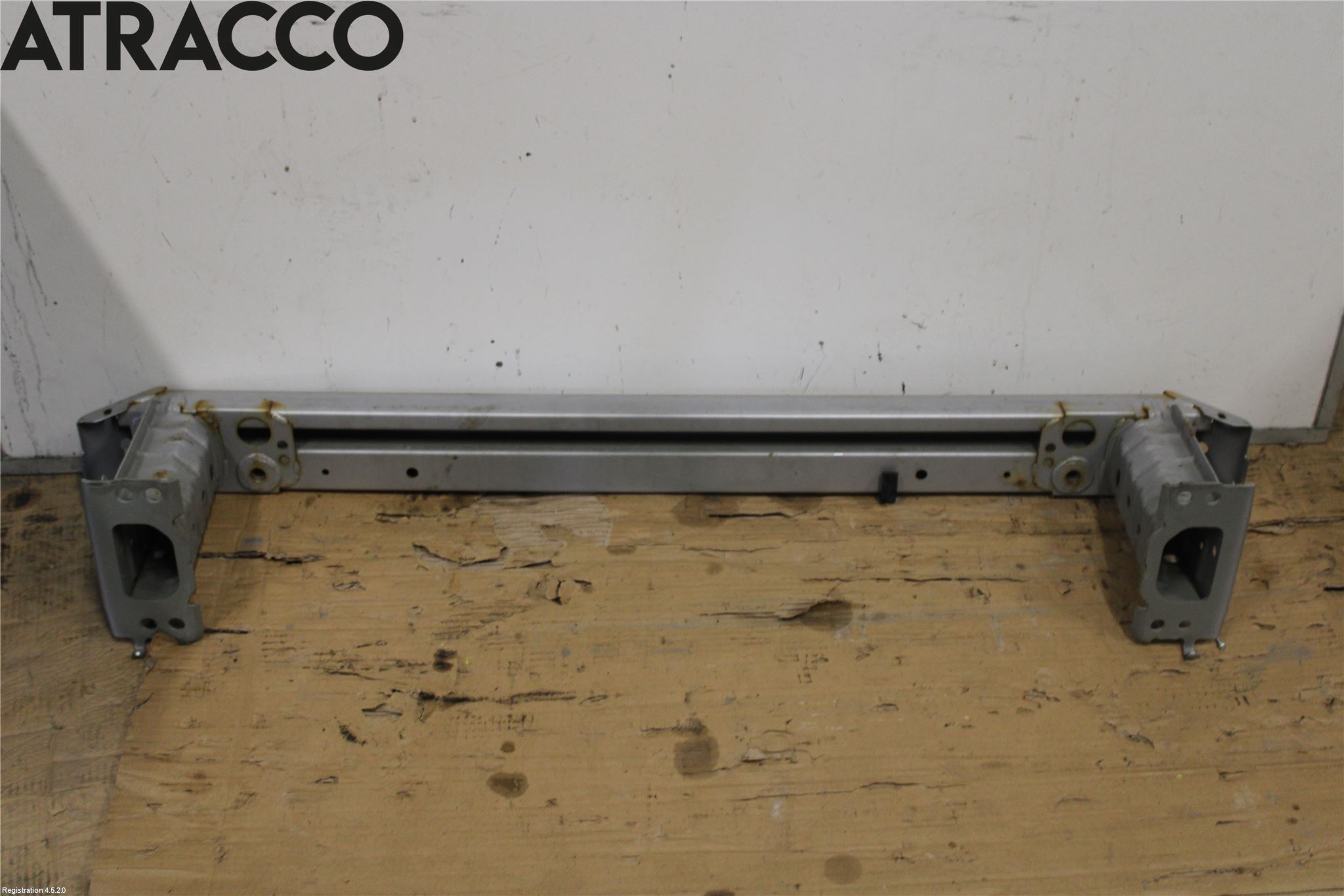 Toyota AVENSIS 09-15 Støtfanger Foran Bjelke