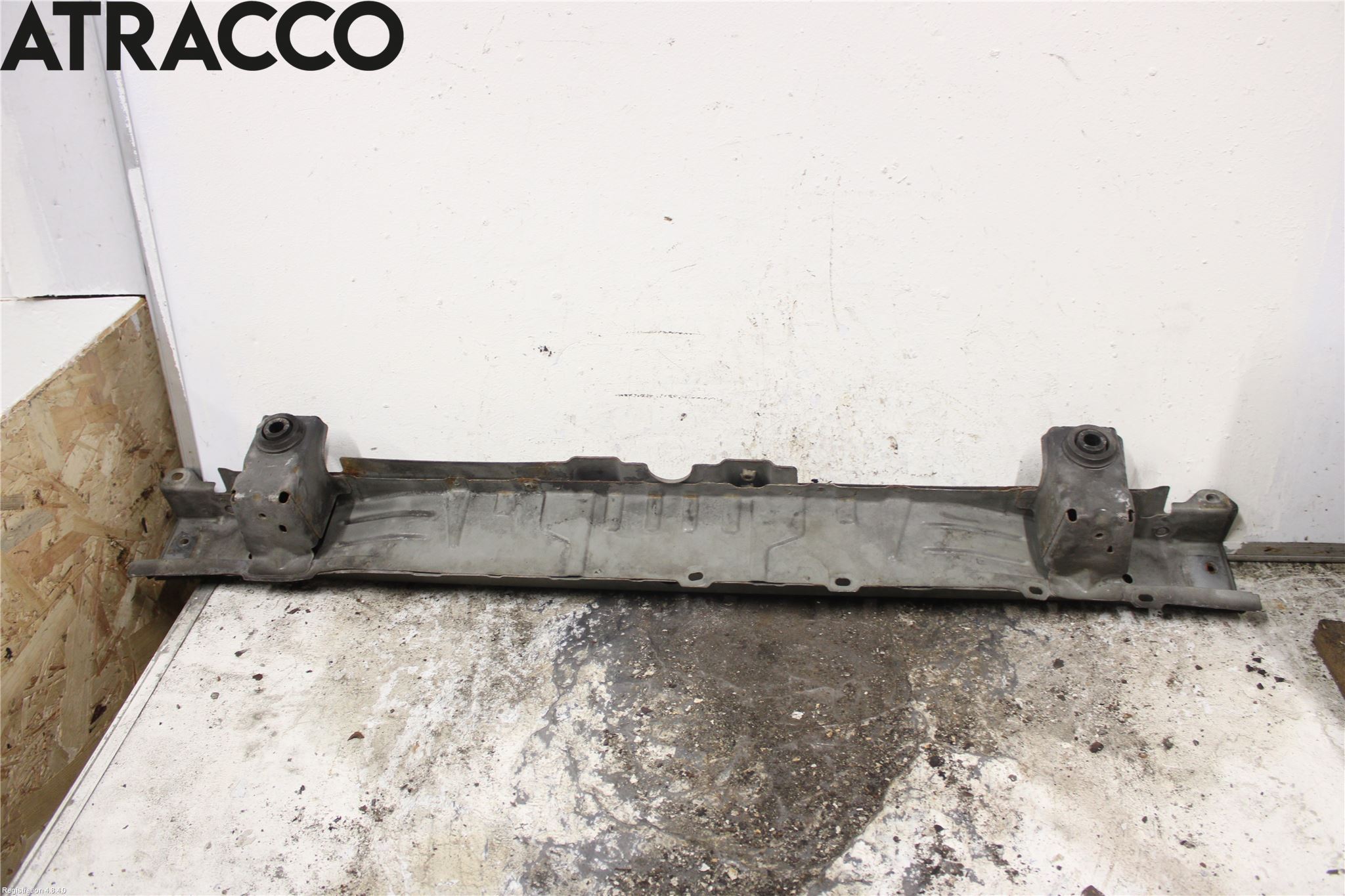 Mitsubishi OUTLANDER 13-21 Radiator Feste - Ramme - Bjelk