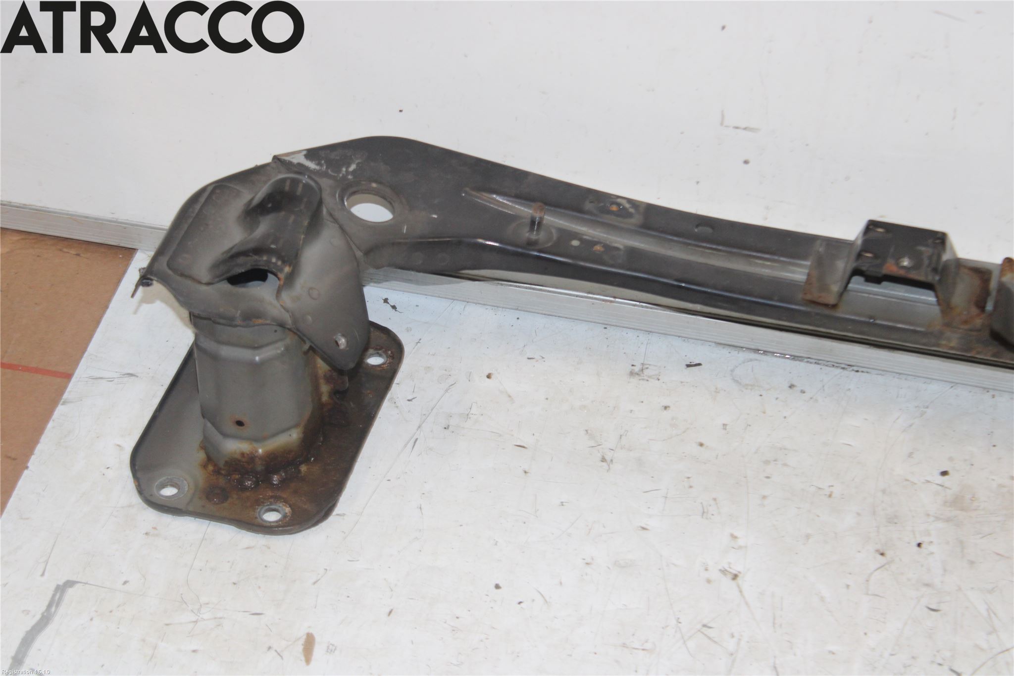 Mitsubishi OUTLANDER 07-12 Støtfanger Foran Bjelke