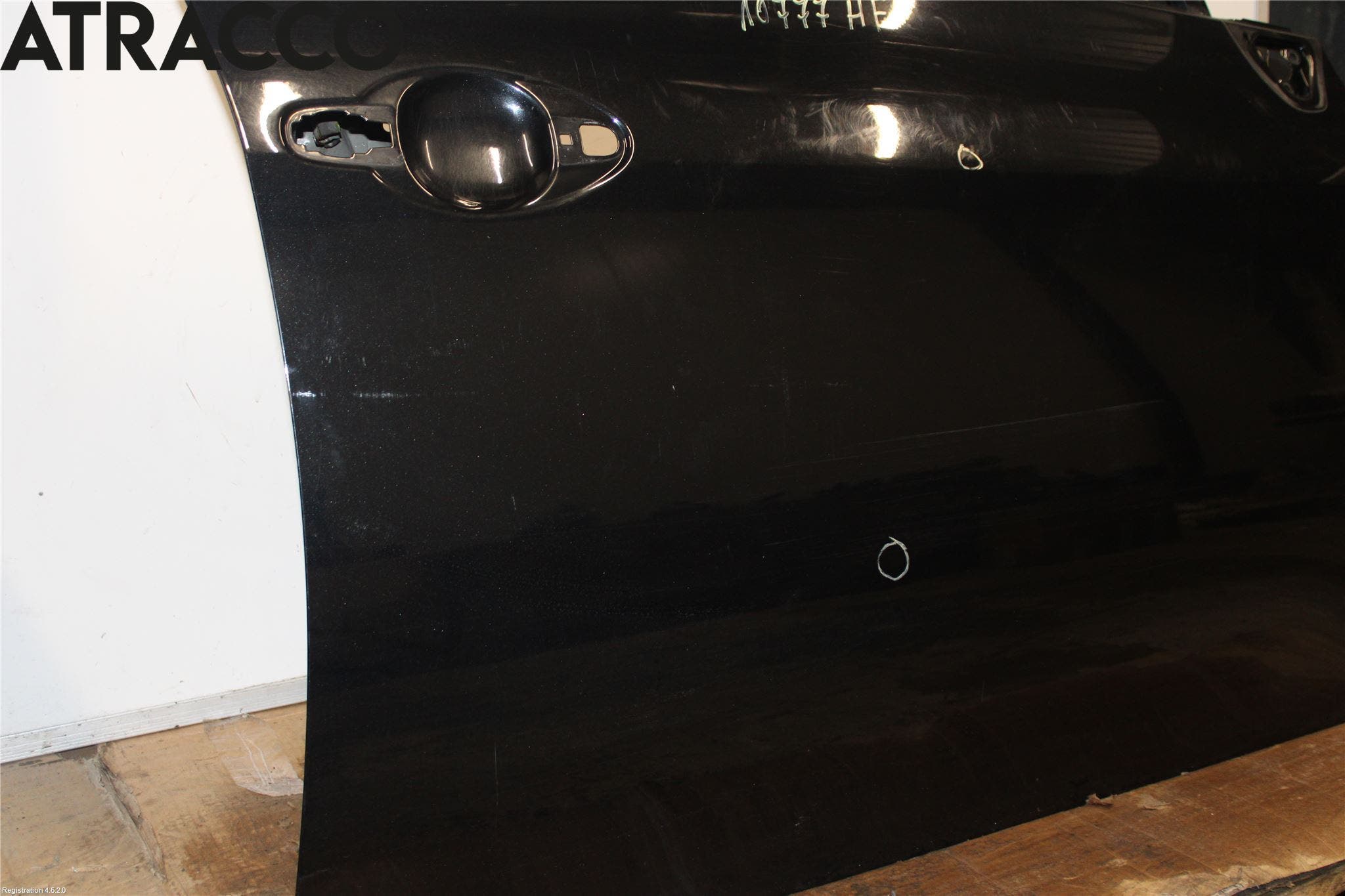 Toyota AURIS 10-12 Dør 4D Foran Høyre