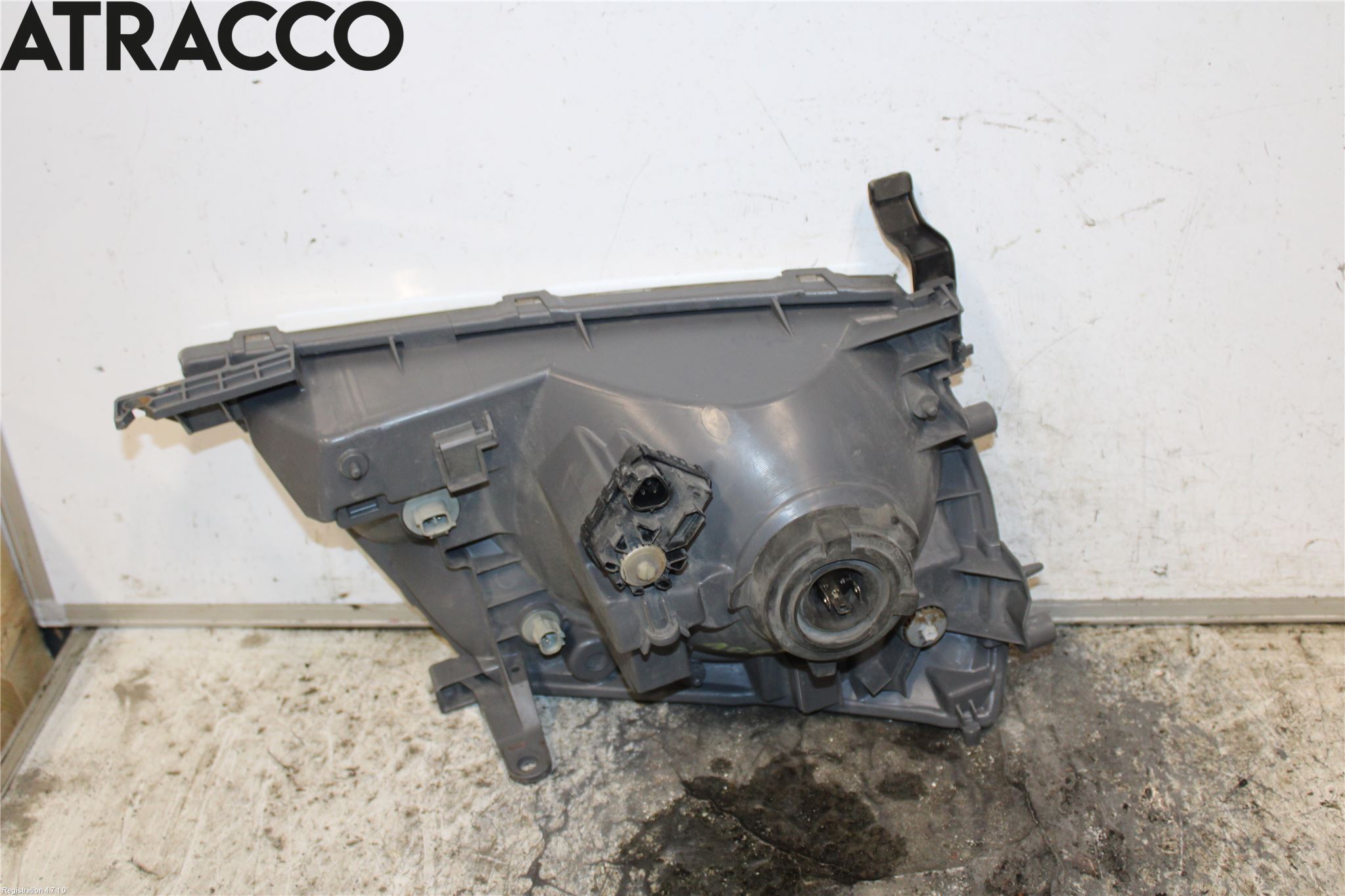Toyota HI-ACE 06-12 Frontlykt Venstre