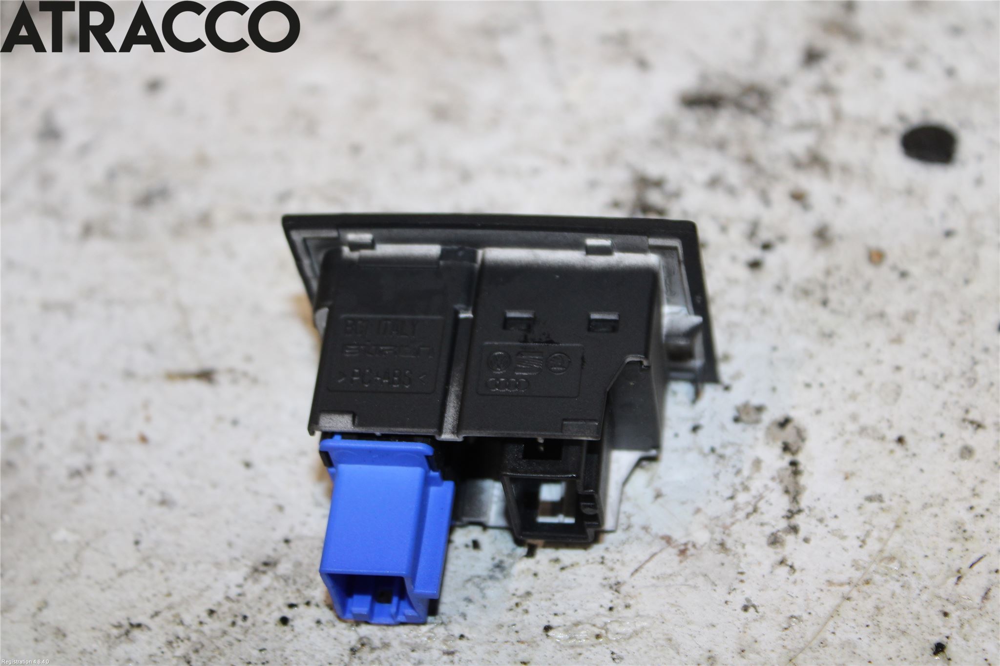 Volkswagen VW GOLF VI 09-13 Bryter Varsel (Nødblink)