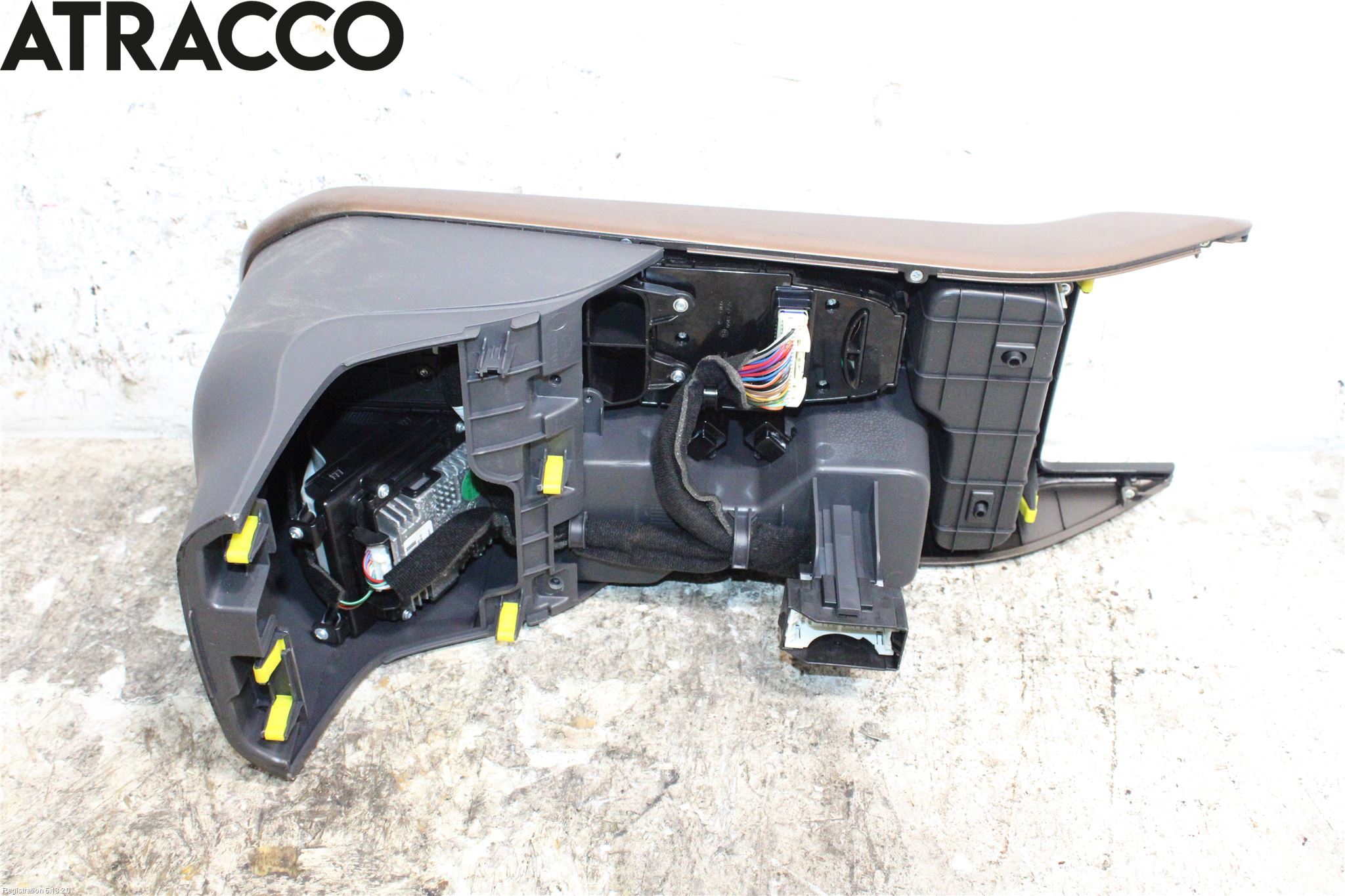 Hyundai IONIQ AE 17-22 Instrumentkonsoll Gulv