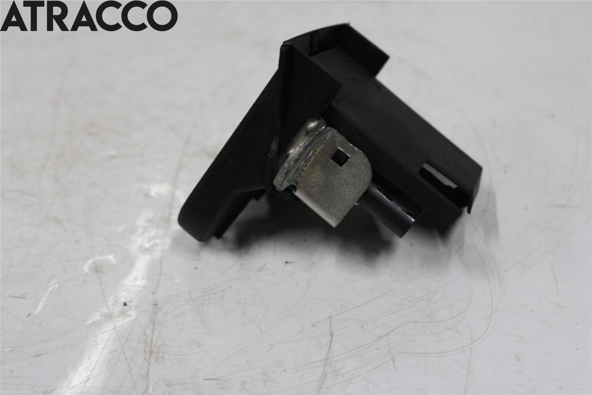 Volkswagen VW GOLF / E-GOLF VII 13-20 Bakluke-Lokk Låsekasse