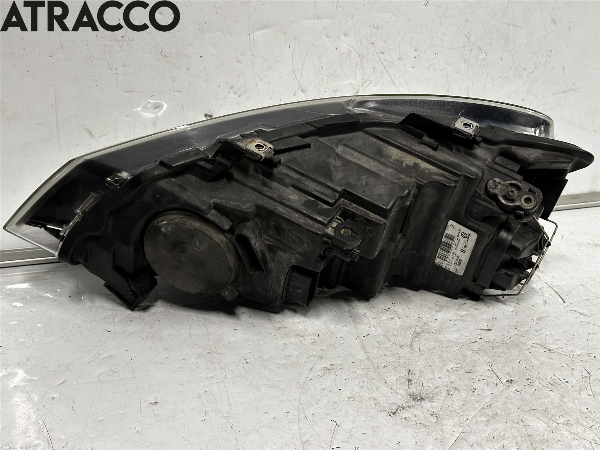 Volkswagen VW POLO 10-17 Frontlykt Høyre