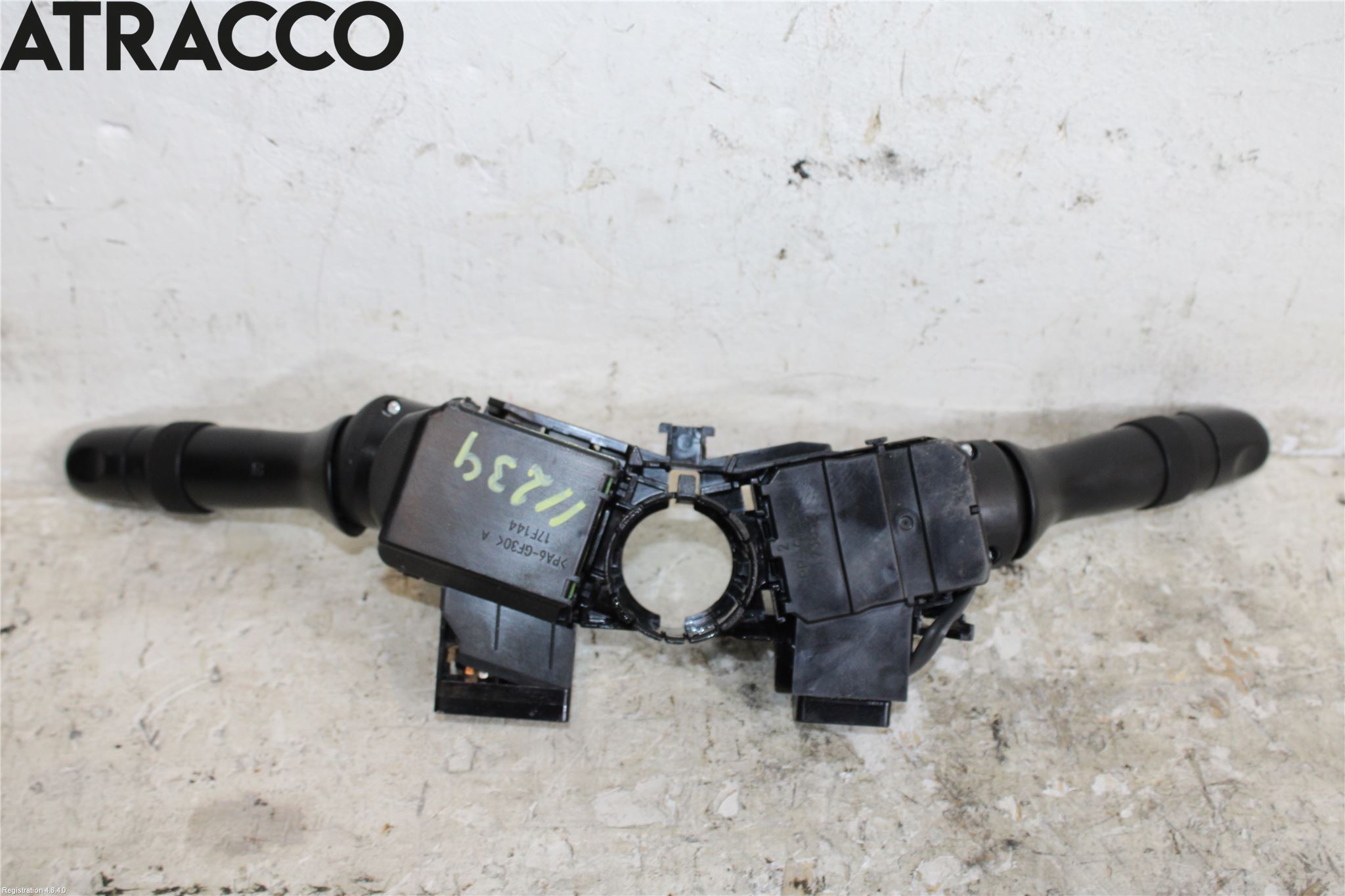 Toyota AURIS 10-12 Bryter Ratt Kombi H Og V