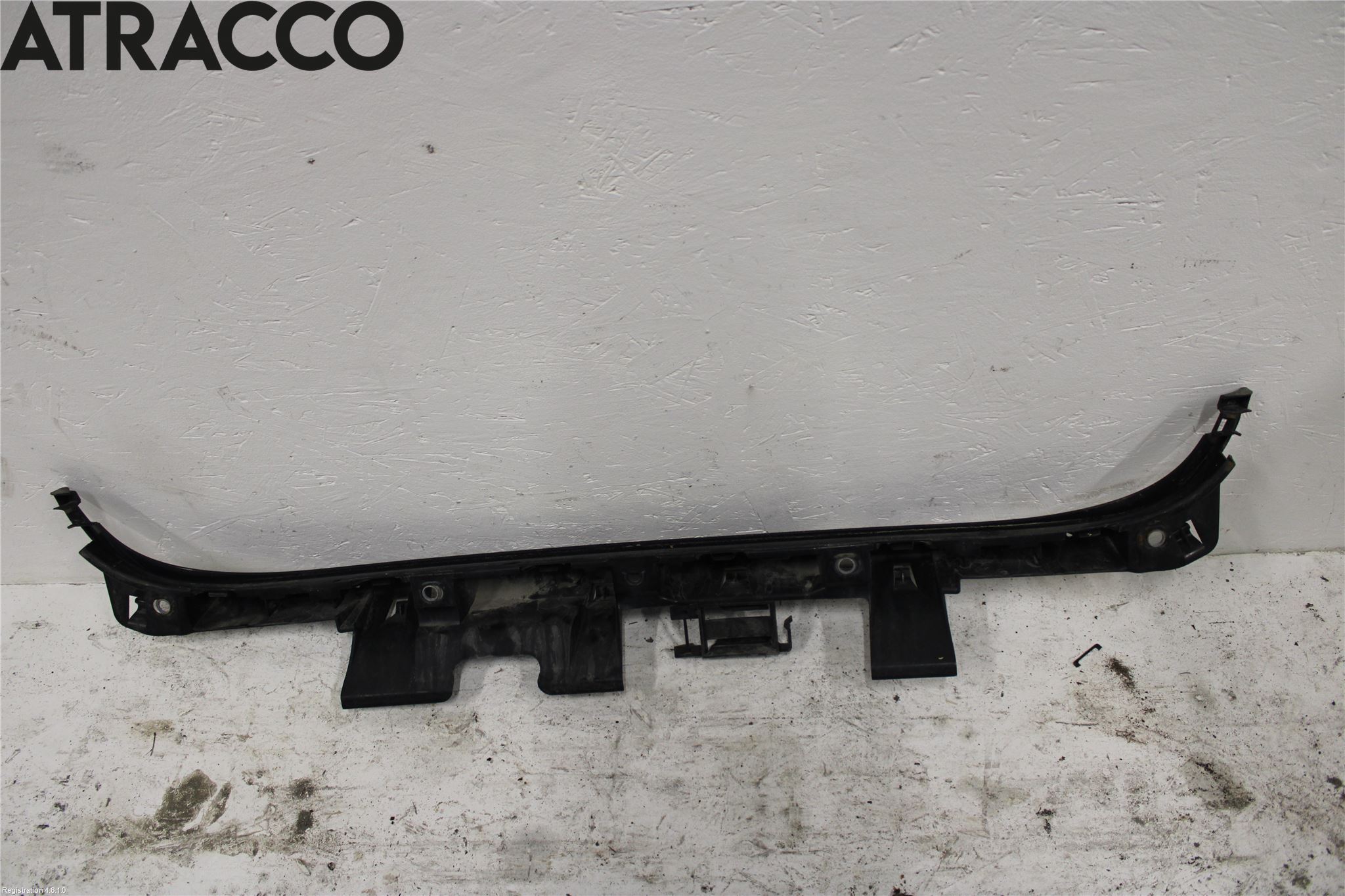 BMW 3 E90/91 SED/TOU 05-12 Støtfanger Bak Midt Del