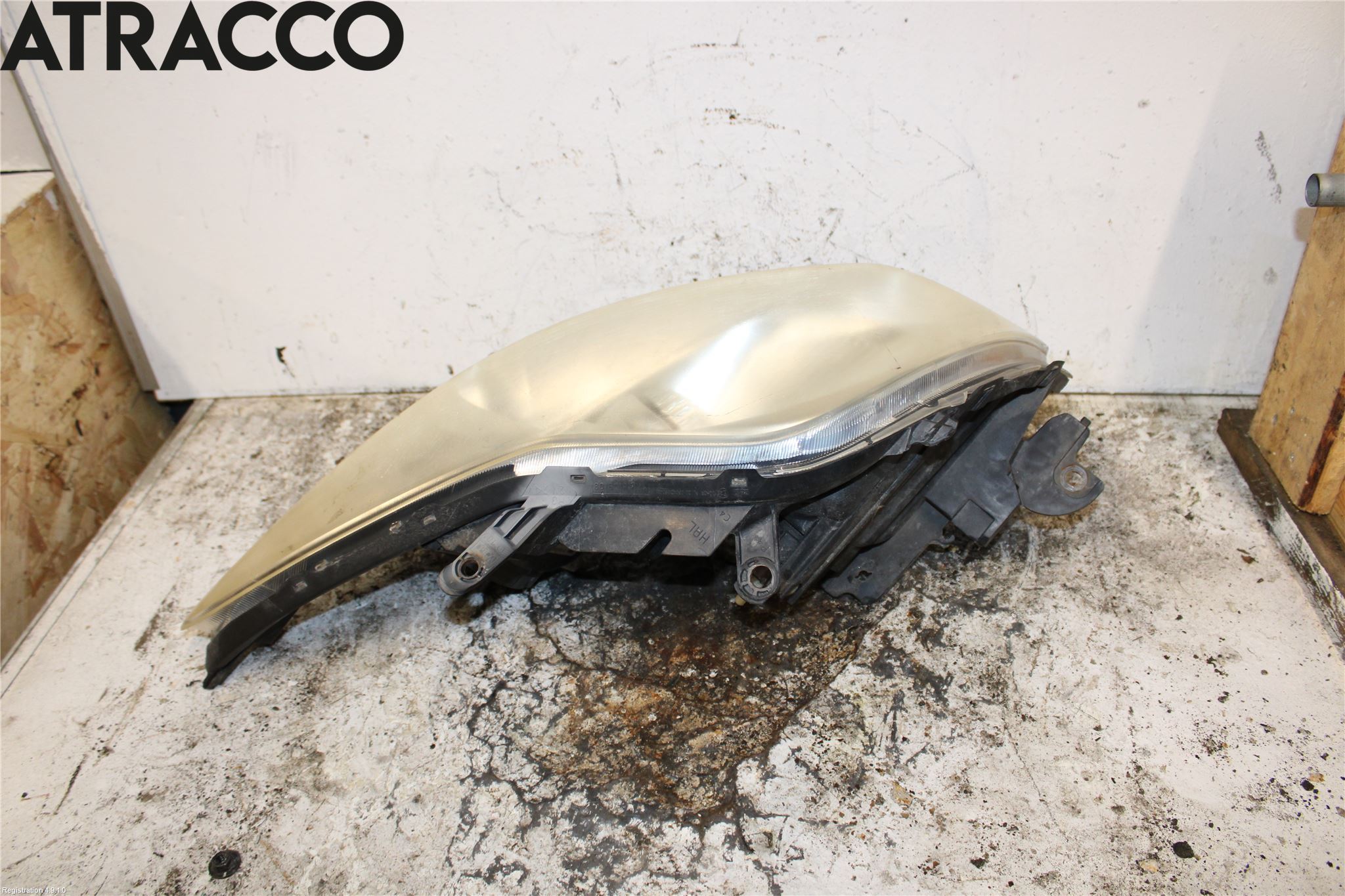 Toyota AURIS 10-12 Frontlykt Venstre