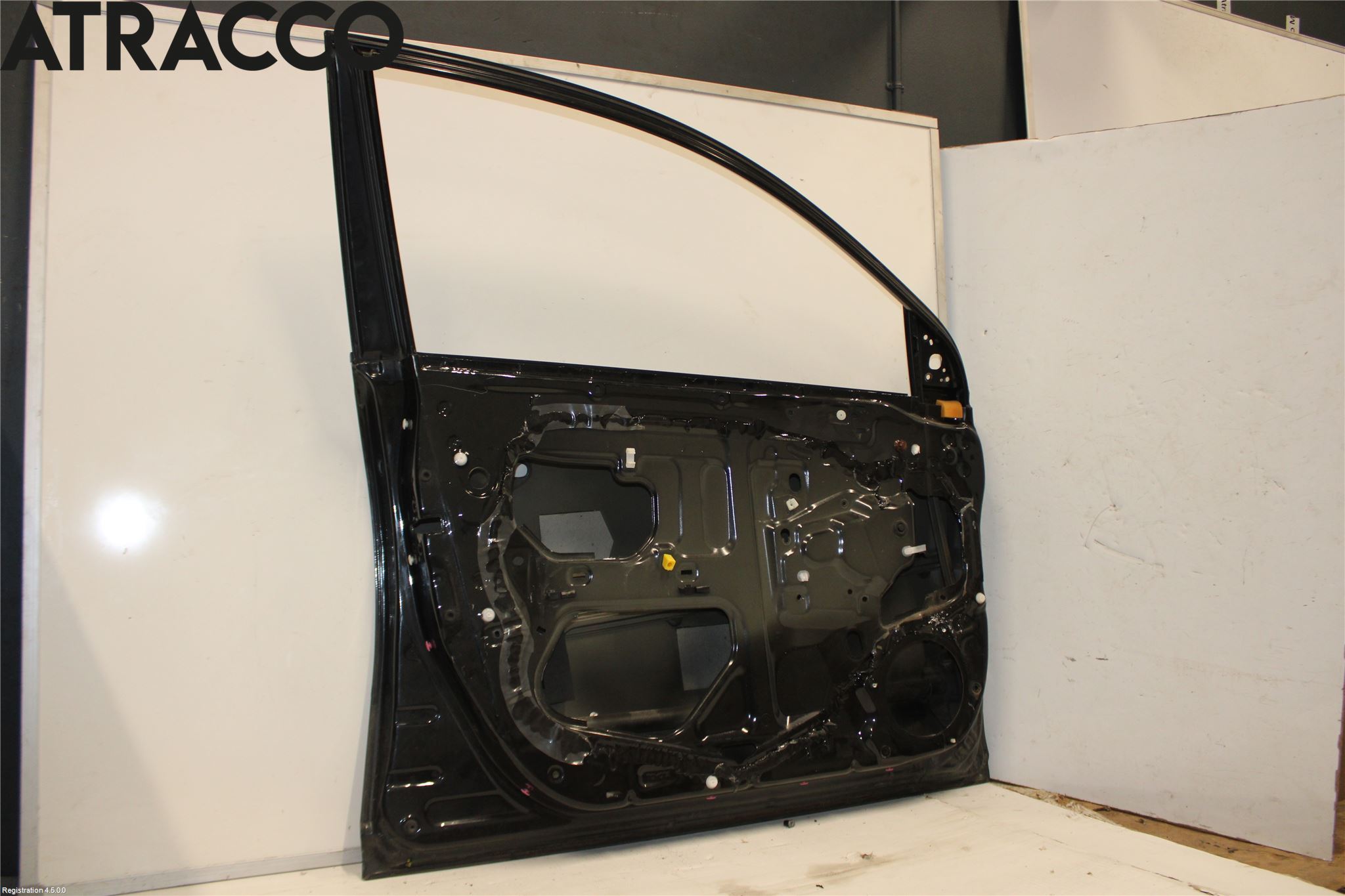 Toyota AVENSIS 07-08 Dør 4D Foran Venstre