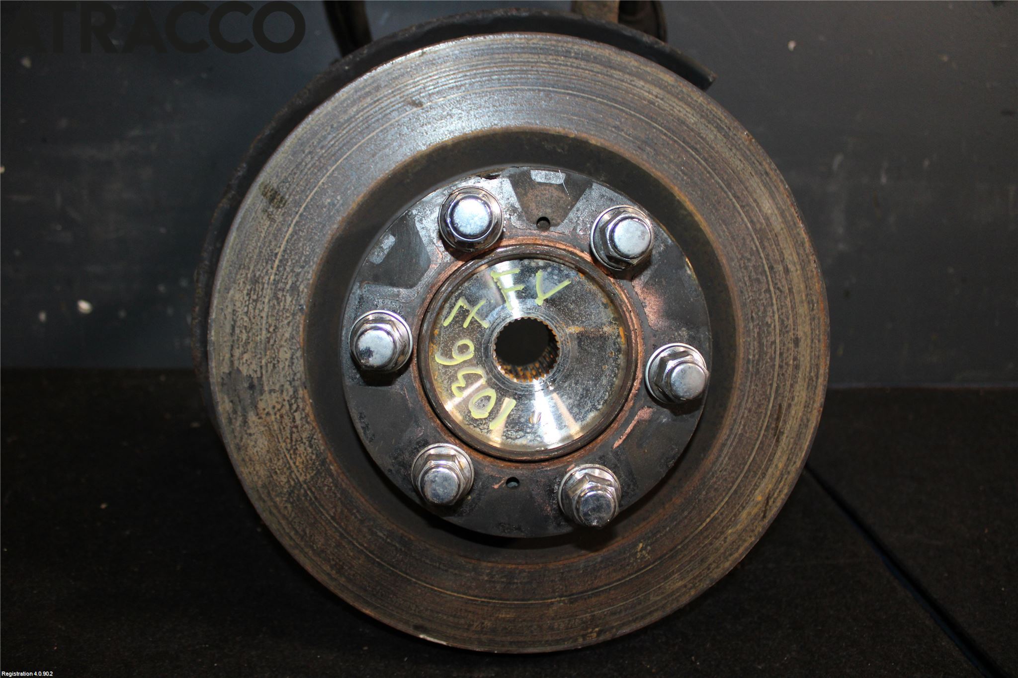 Toyota LANDCRUISER Spindel Vf