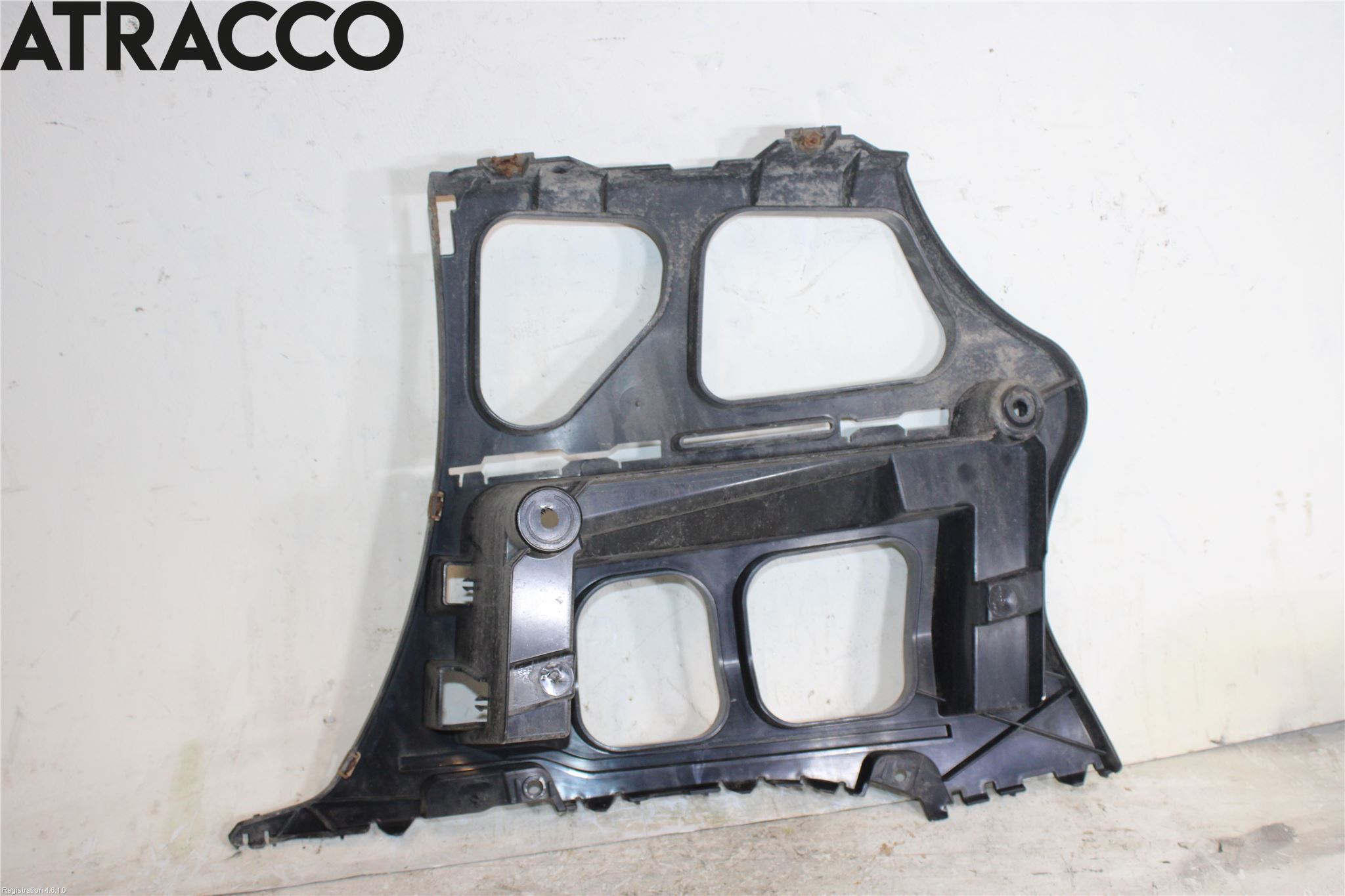 BMW 3 E90/91 SED/TOU 05-12 Støtfanger Bak Feste