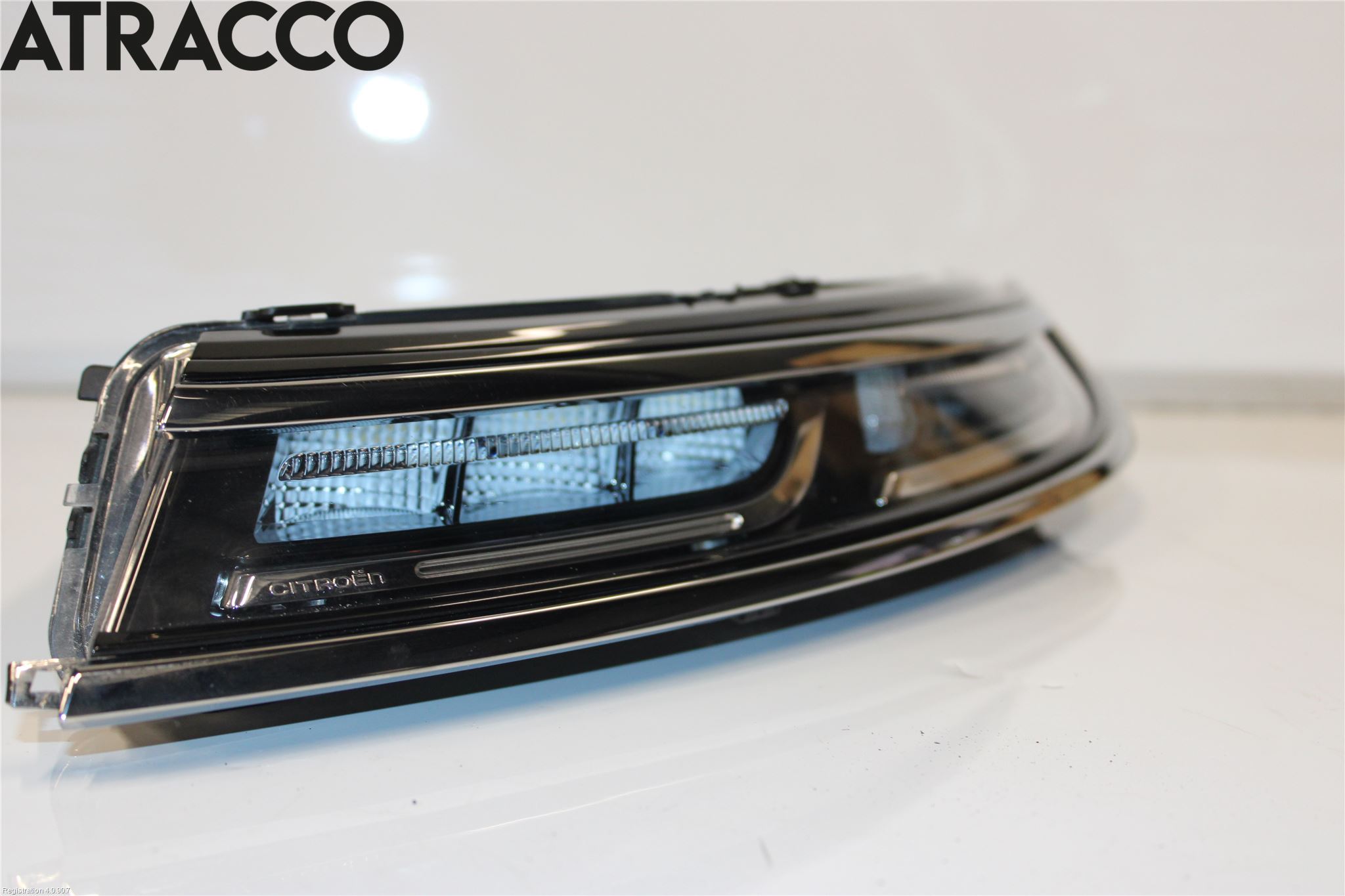 Citroen C4 CACTUS 14-20 Frontlykt Venstre