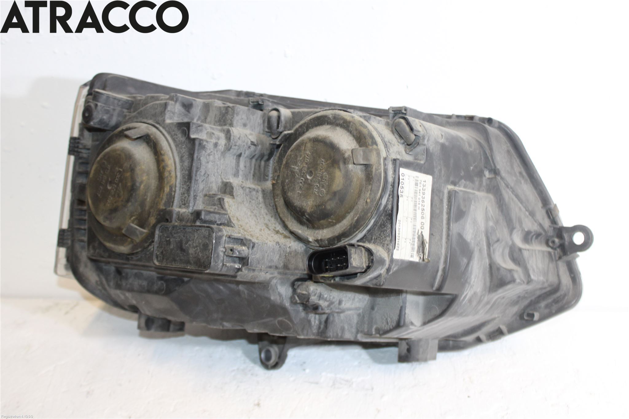 Volkswagen VW TRANSP/CARAVELLE (T5) 04-15 Frontlykt Venstre