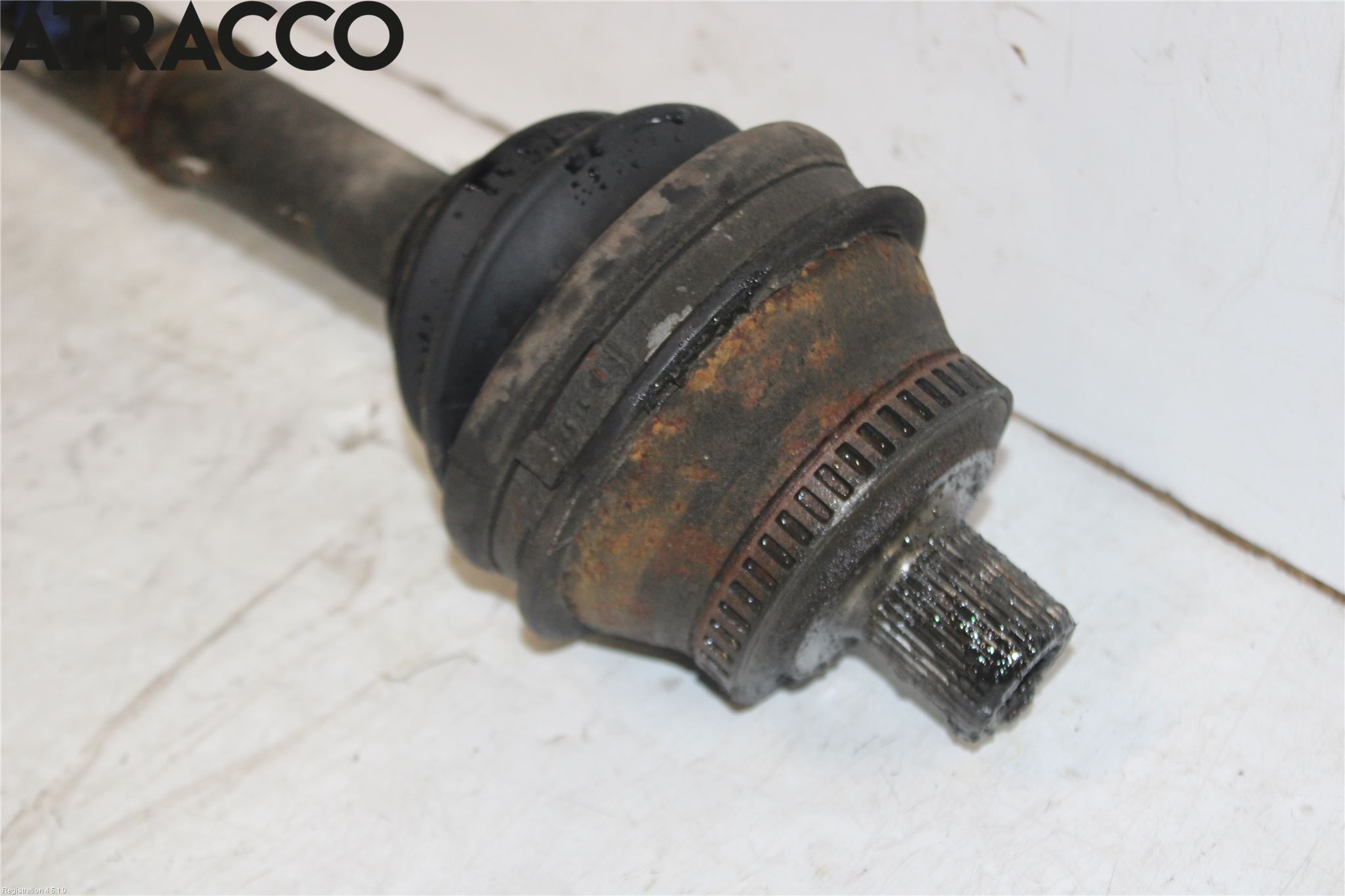 Audi A8/S8 4D 94-02 Drivaksel Foran Kompl Høyre