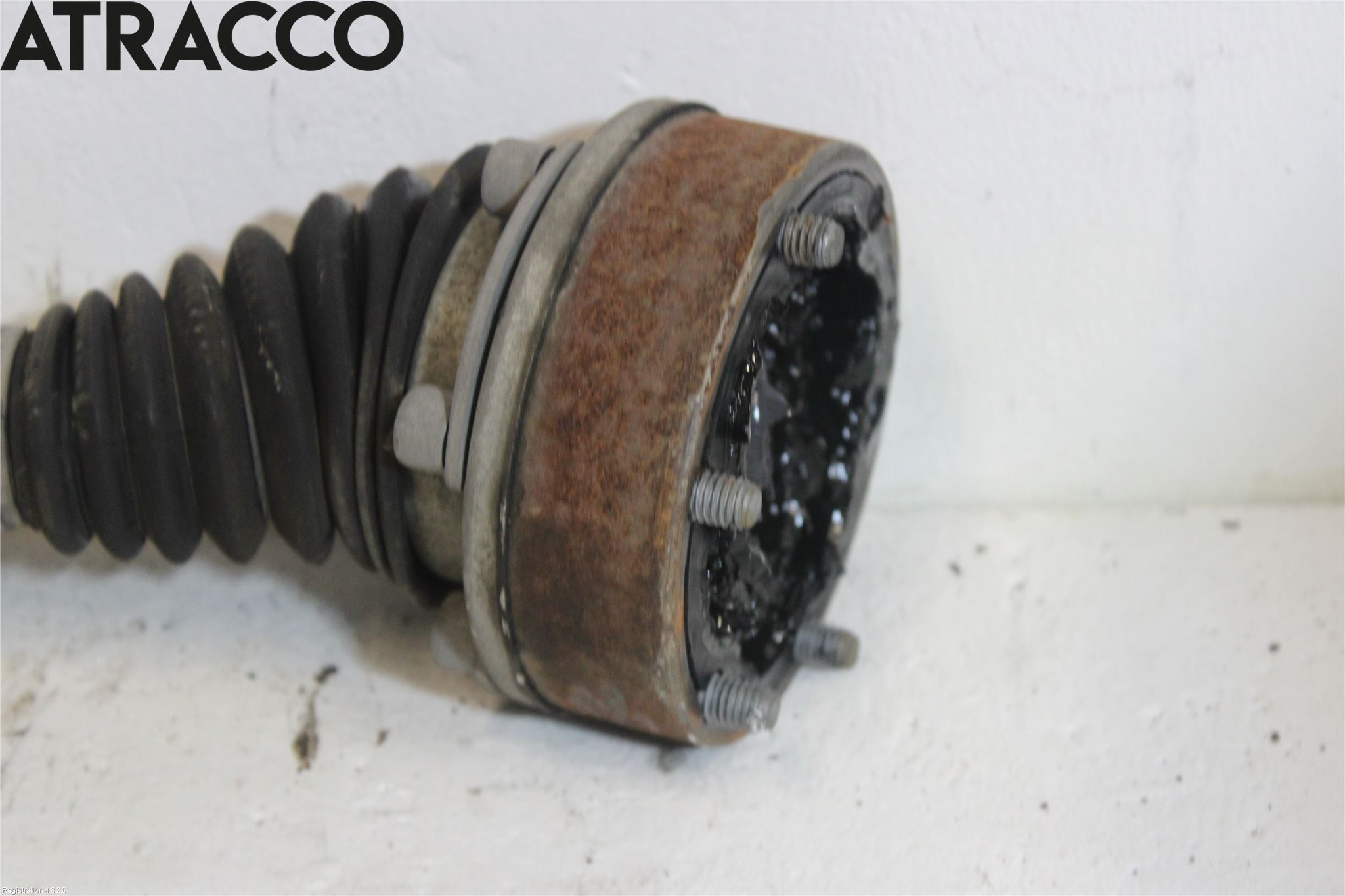 Volkswagen VW POLO 10-17 Drivaksel Foran Kompl Høyre