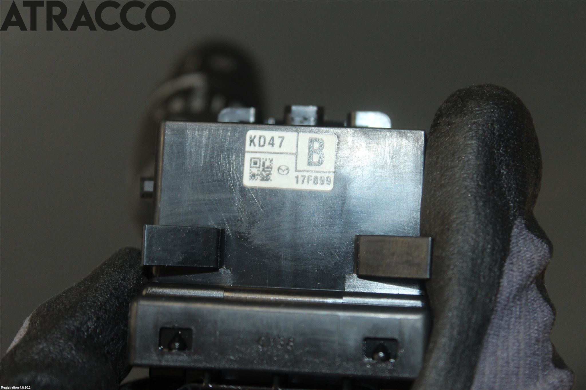 Mazda 3 III 14-19 Bryter Ratt Visker - Spyler