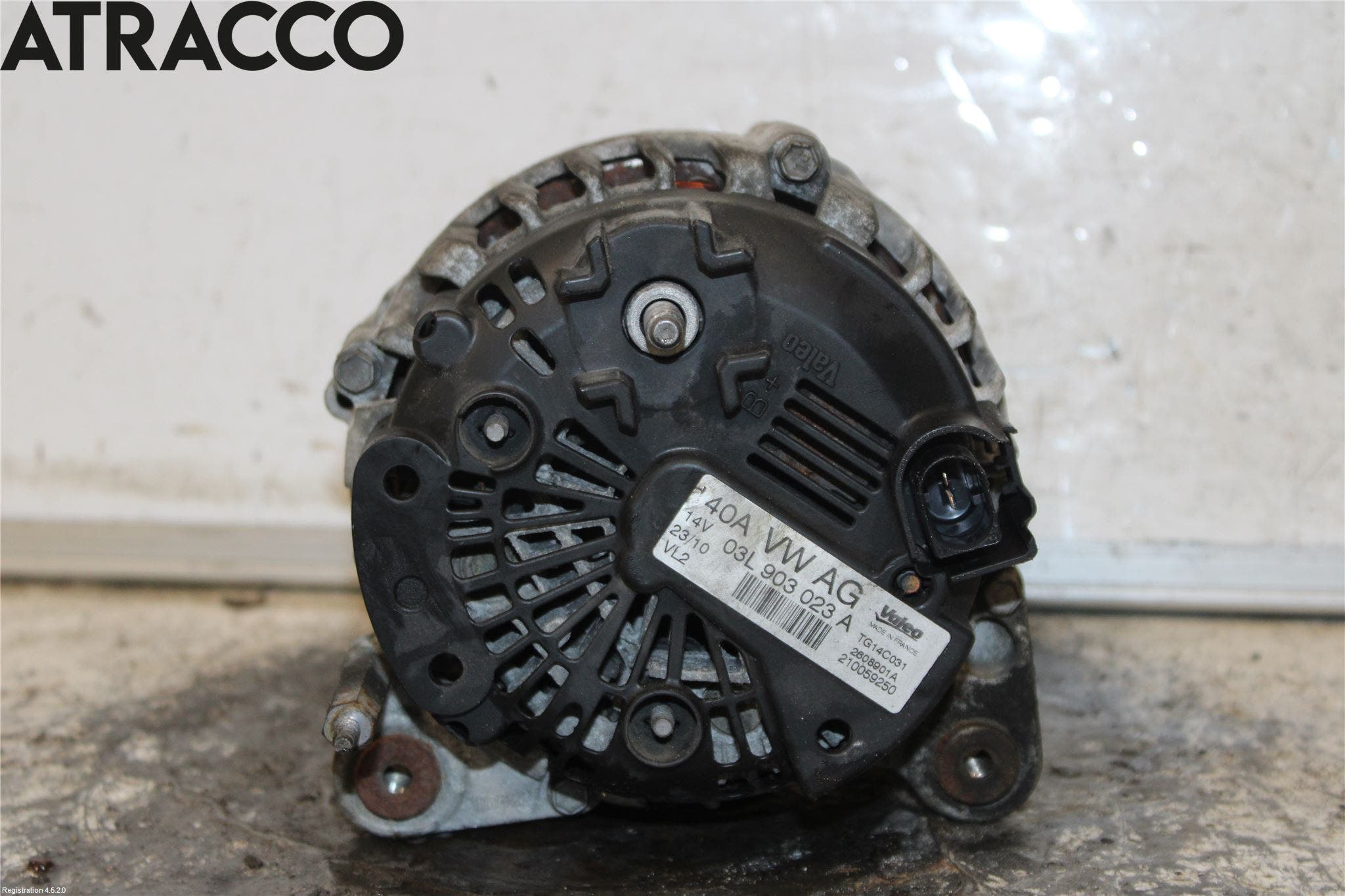Volkswagen VW GOLF VI 09-13 Dynamo