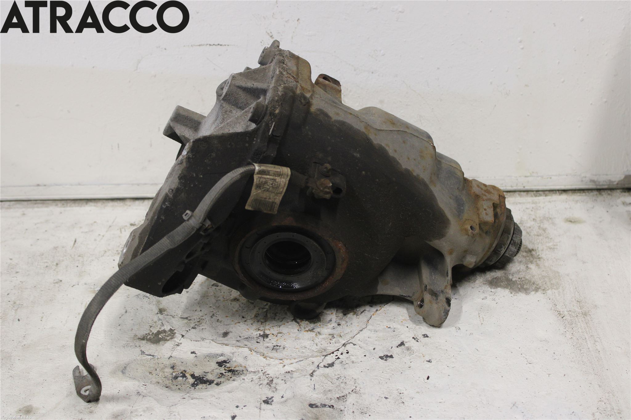 BMW 3 F30/F31/F80 12-19 Bakaksel Kardang Bak -Diff