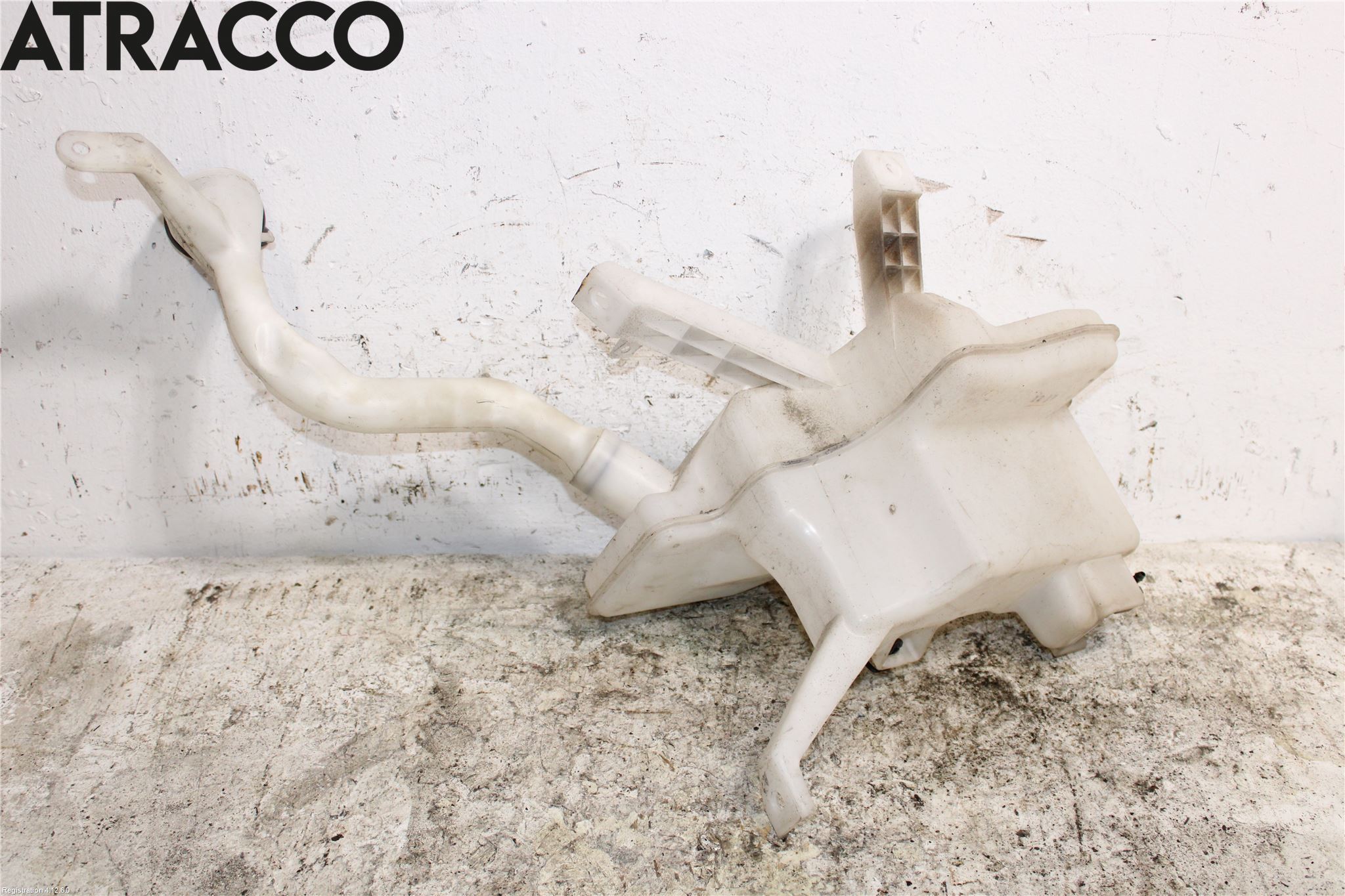 Nissan LEAF 18- Spylerbeholder Frontrute