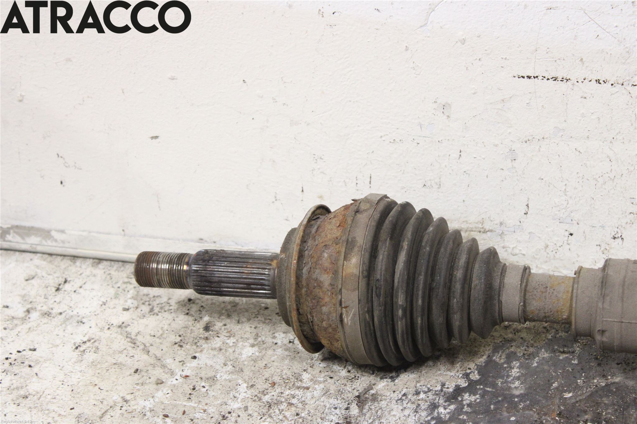 Toyota AURIS 10-12 Drivaksel Foran Kompl Venstre