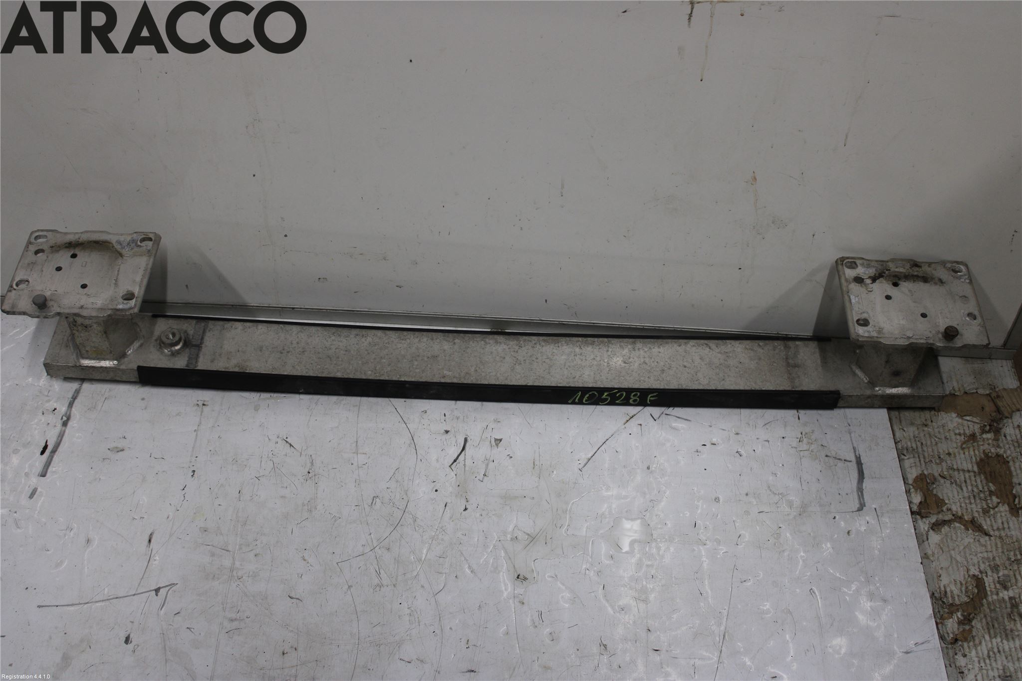 Peugeot 307     05-08 Støtfanger Foran Bjelke